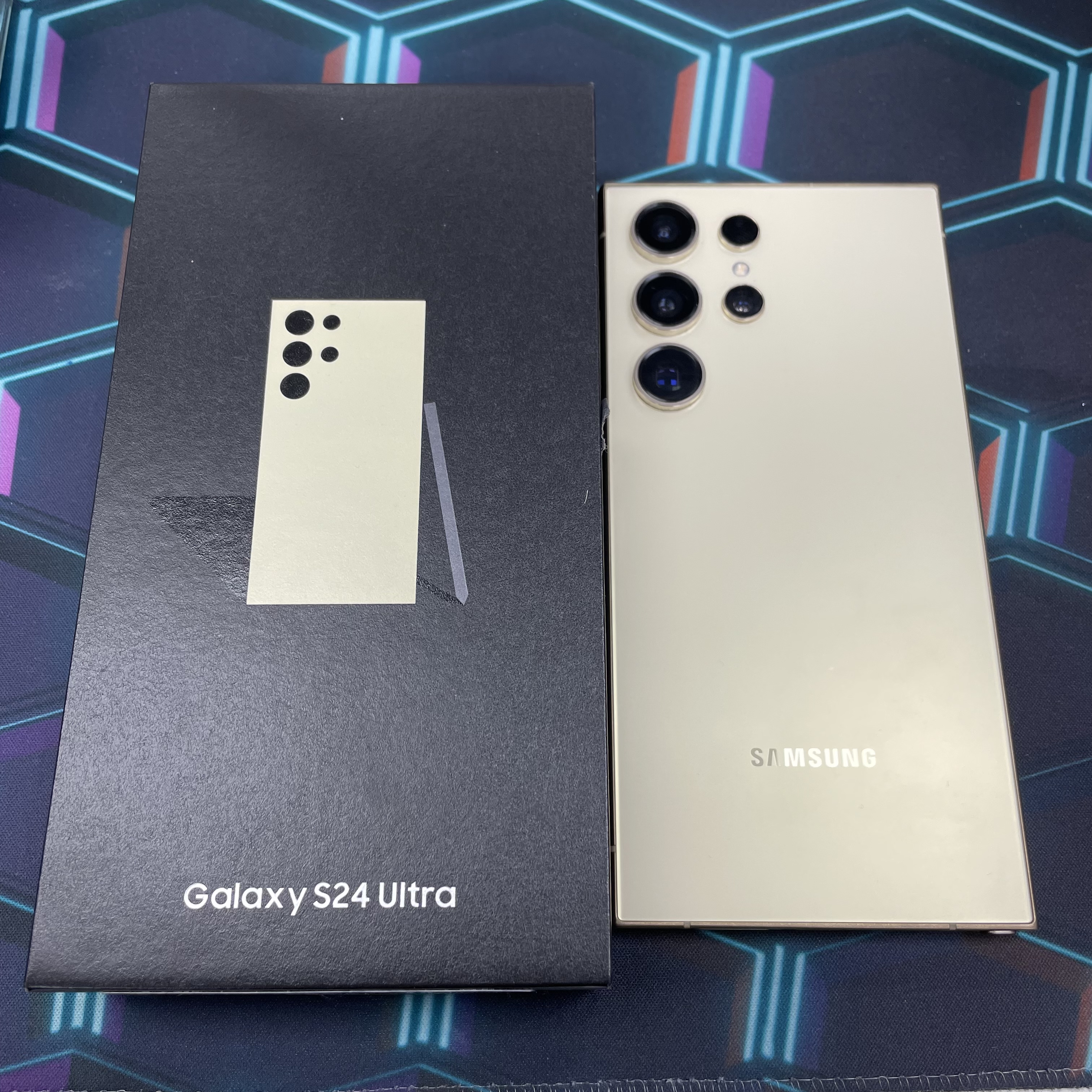 *6086 Galaxy S24 Ultra 勁靚機 12+512GB 黃色 yellow