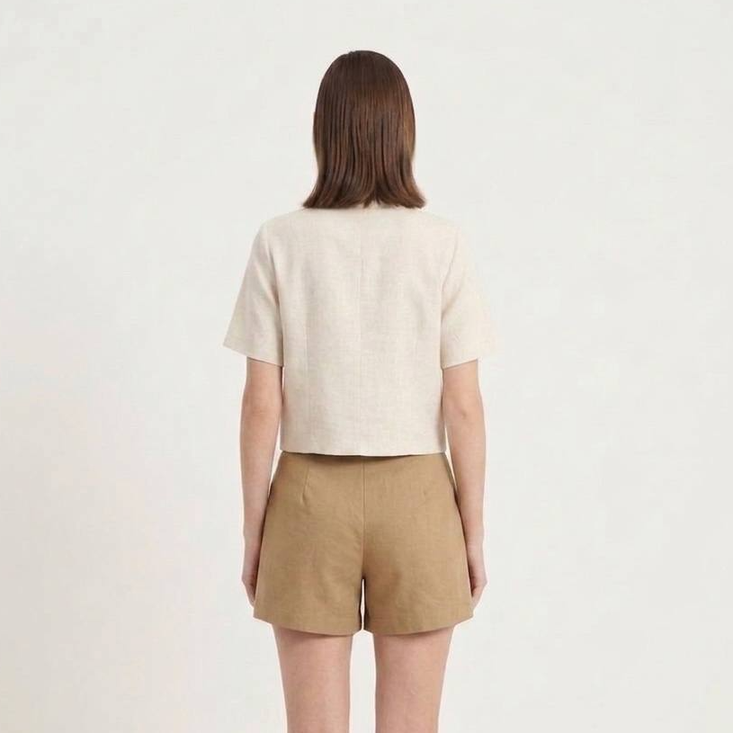 W2022 - Button Top