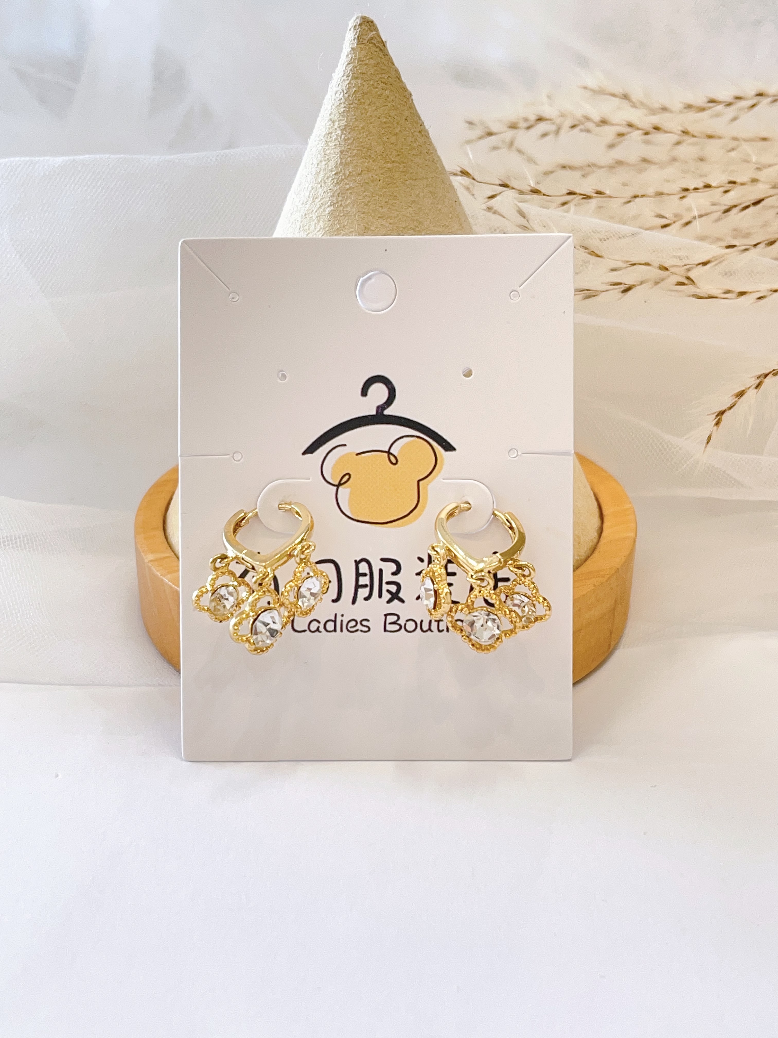 不轻易撞款四叶草耳扣耳环