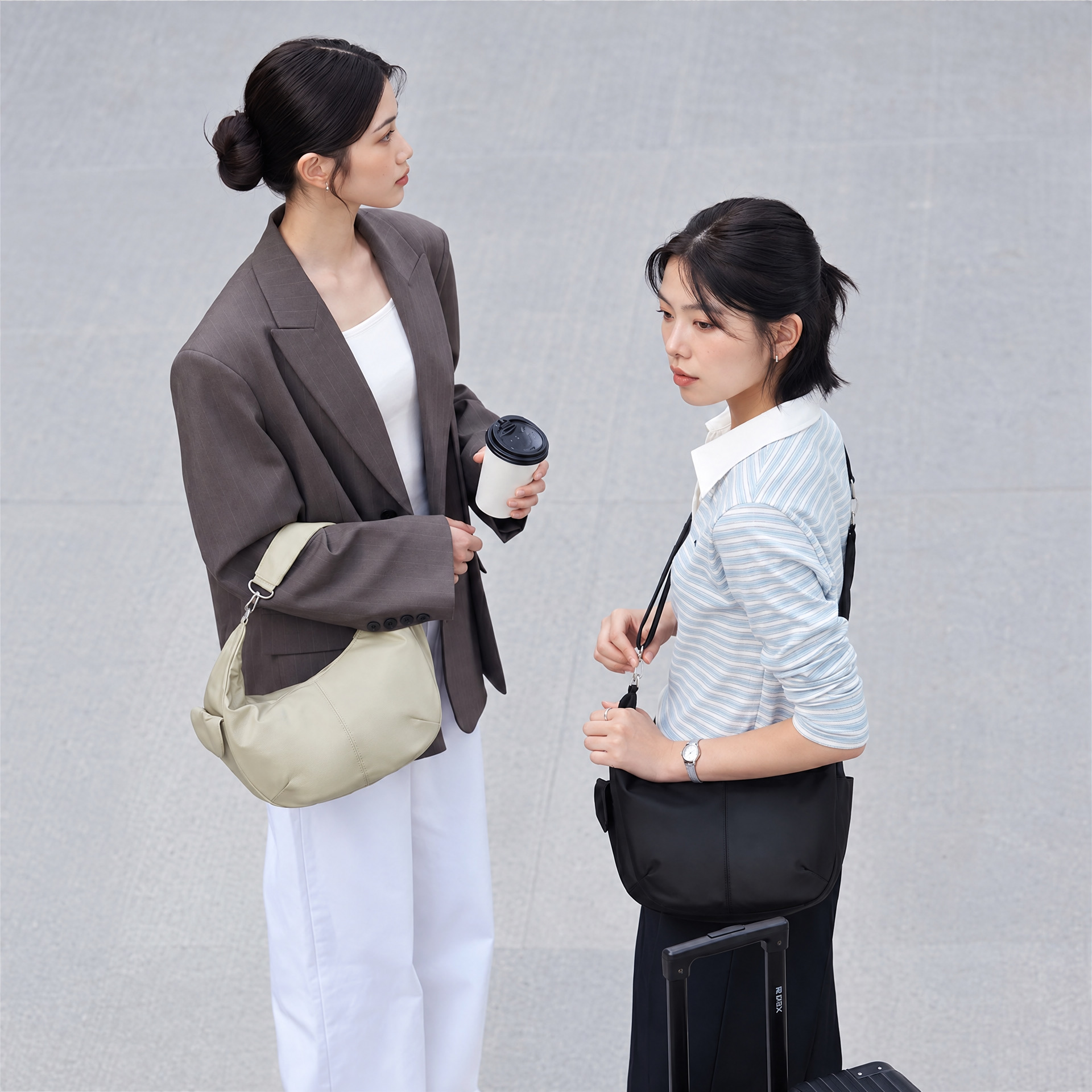 Branden Safe Days Shoulder Bag 防盜月牙包