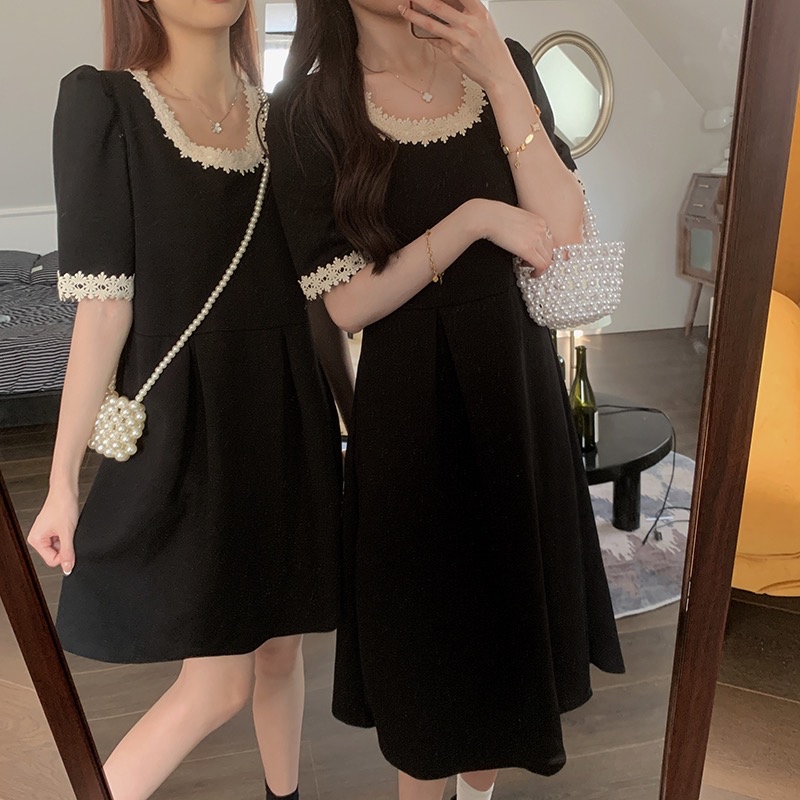 B235(14433短) 短款法式甜美风立体蕾丝花边领与袖边黑连身裙 