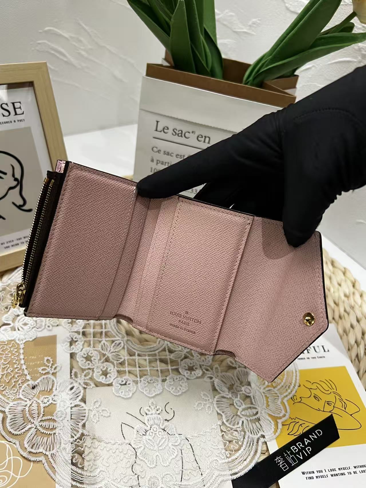 Louis Vuitton Zoé Wallet（附贈原廠盒 塵袋）