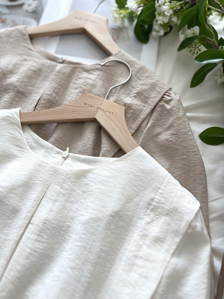 Pleated Yoke Detail Dress (Ivory)