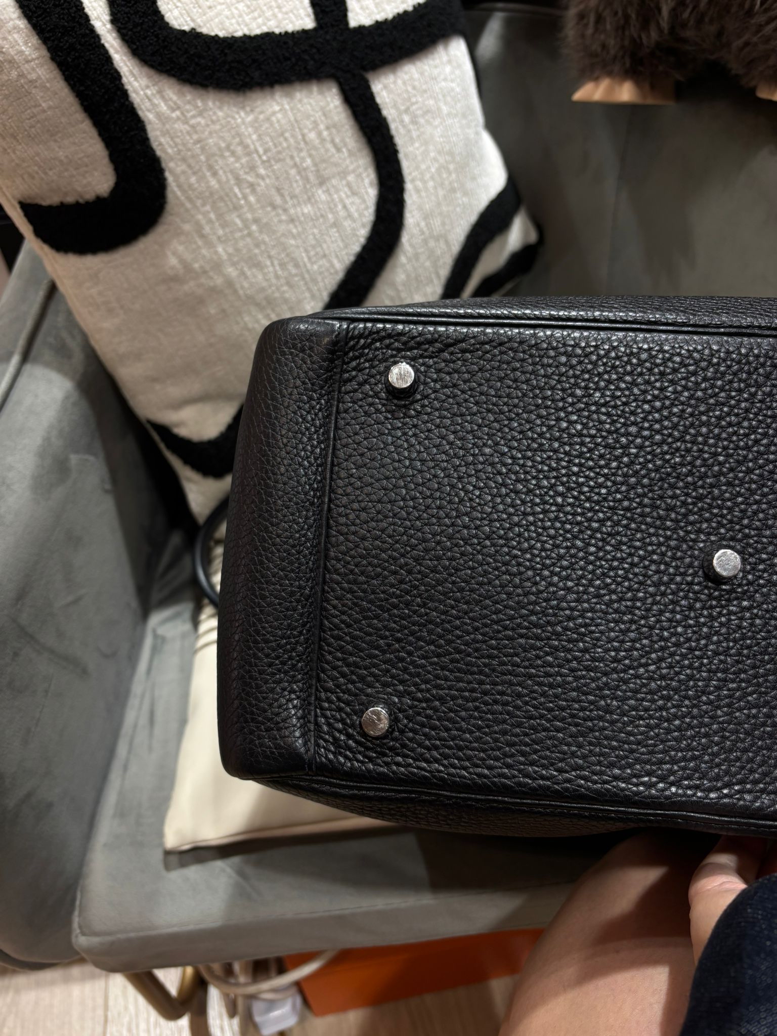 Hermes Lindy 34 Stamp T 黑銀 100%Authentic, 90%New ✅Box