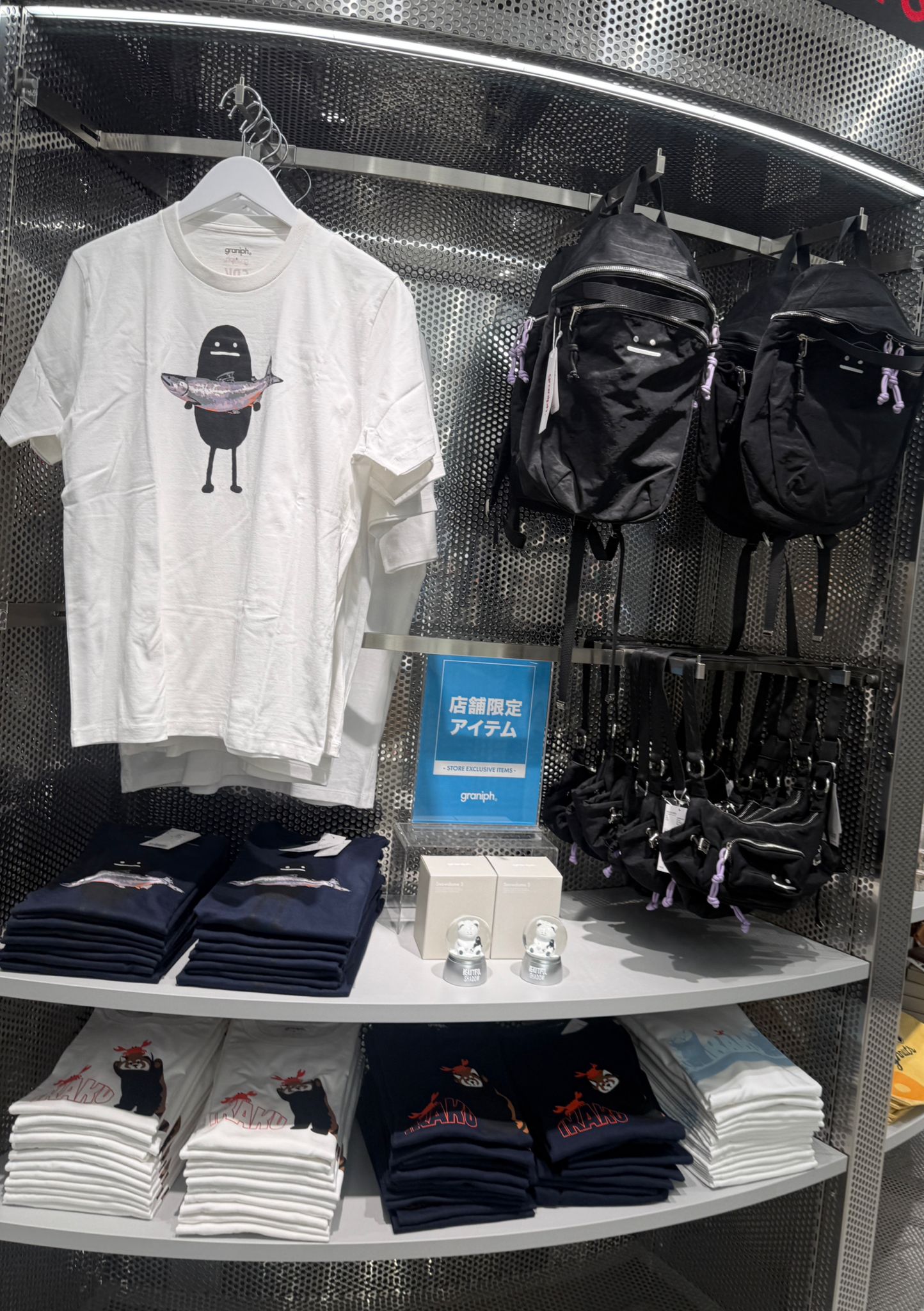 北海道店限定の鮭魚shadow tee Size Xs -XXL White / navy