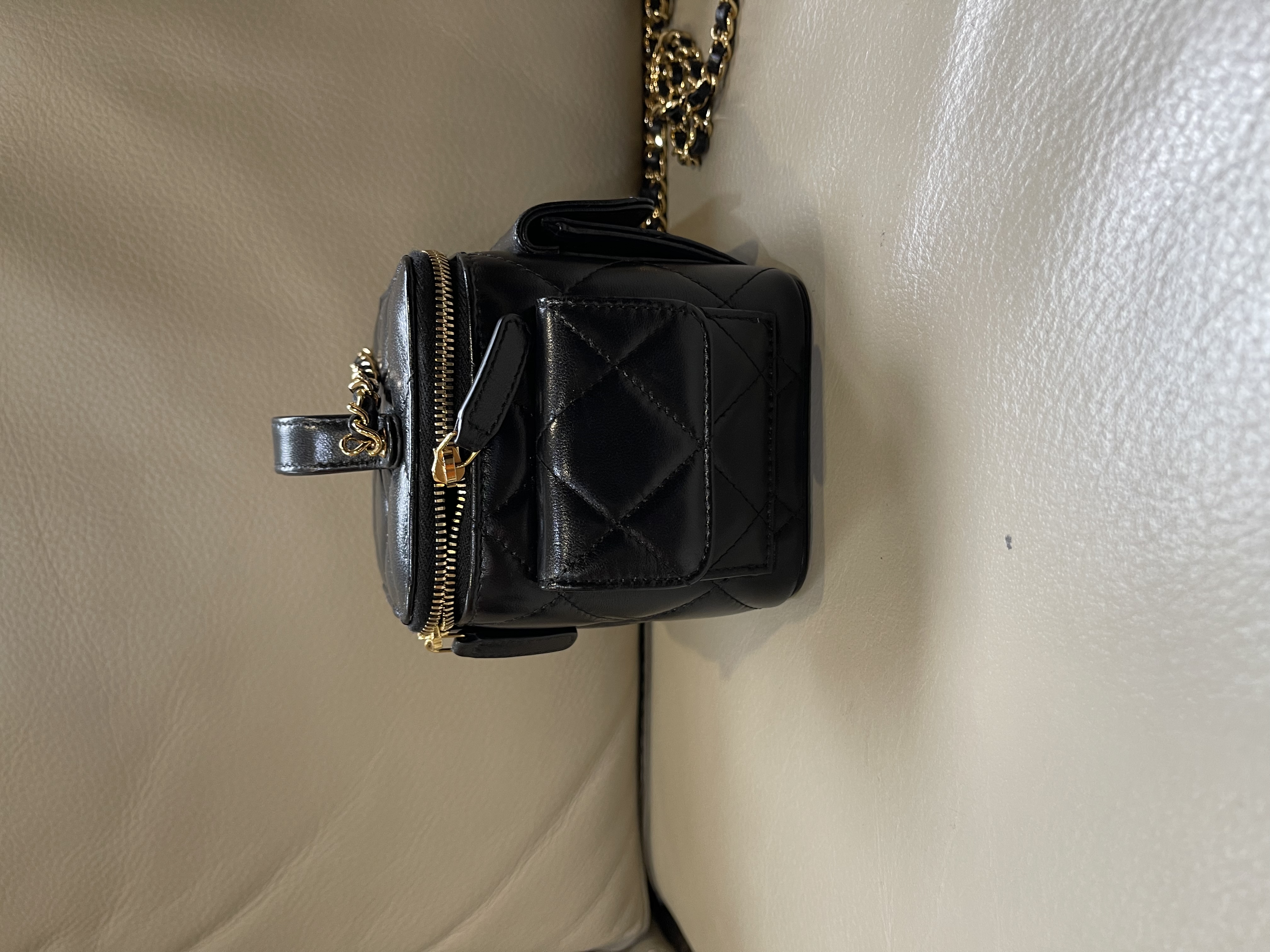 Pre-owned Chanel vanity case bag