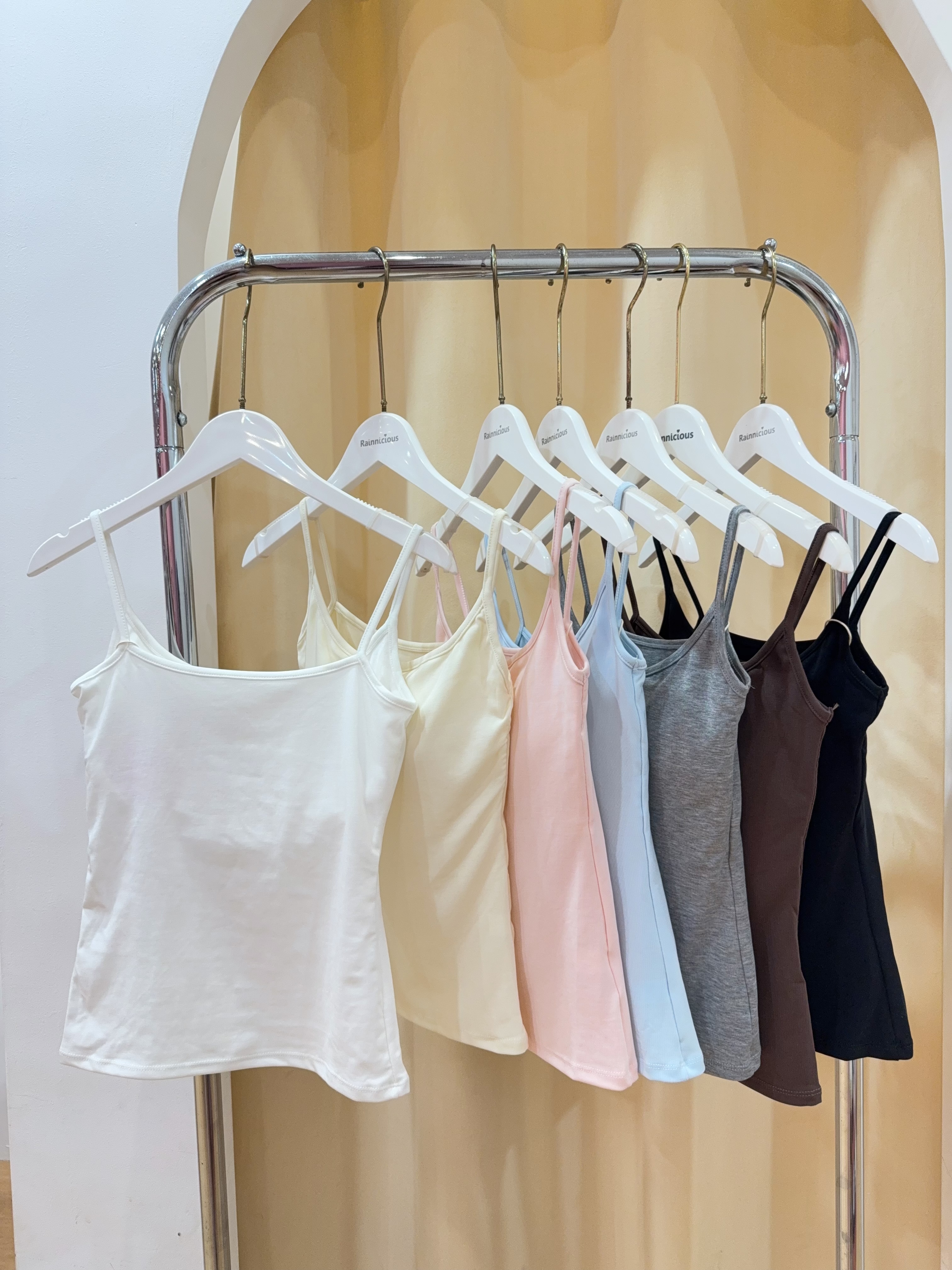 纯色天丝棉吊带长款胸垫背心 R3017