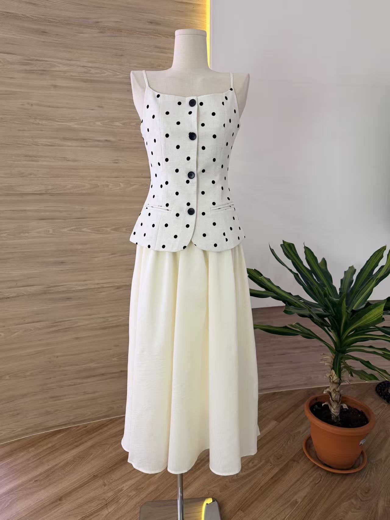 Monroe Polka Dots Set Wear
