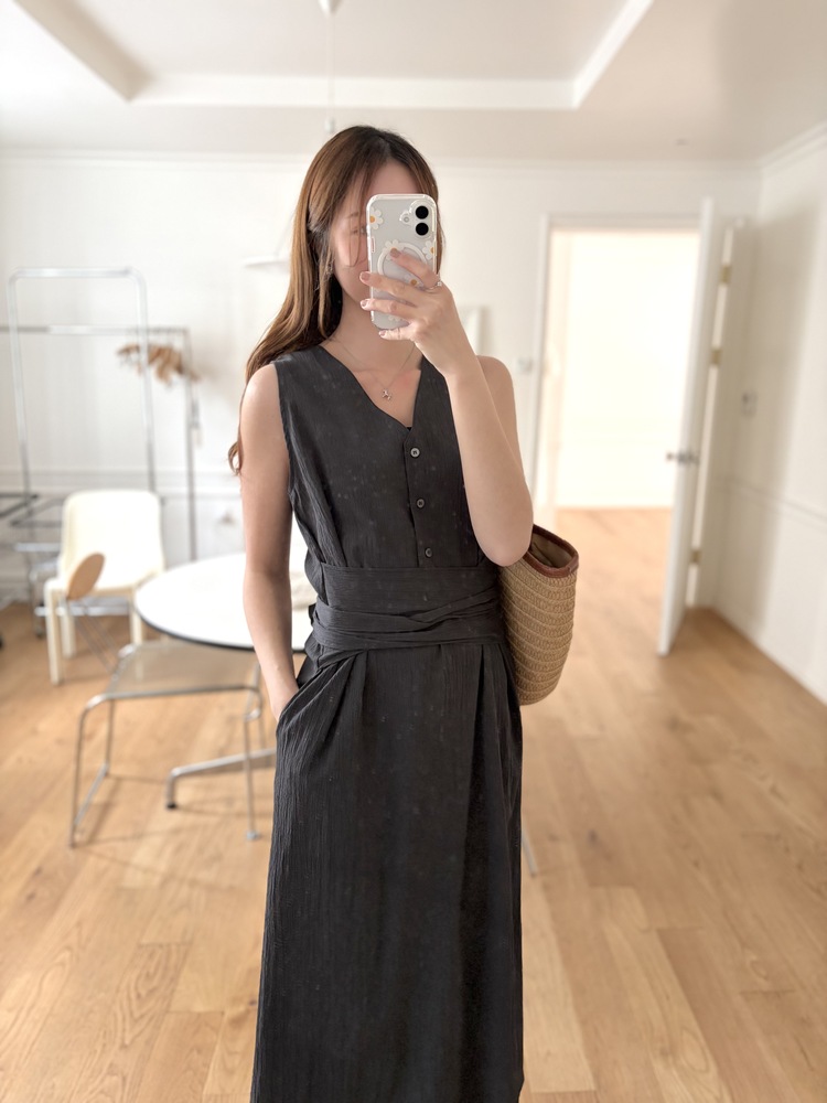 Arya Two-Way Textured Dress (Charcoal)