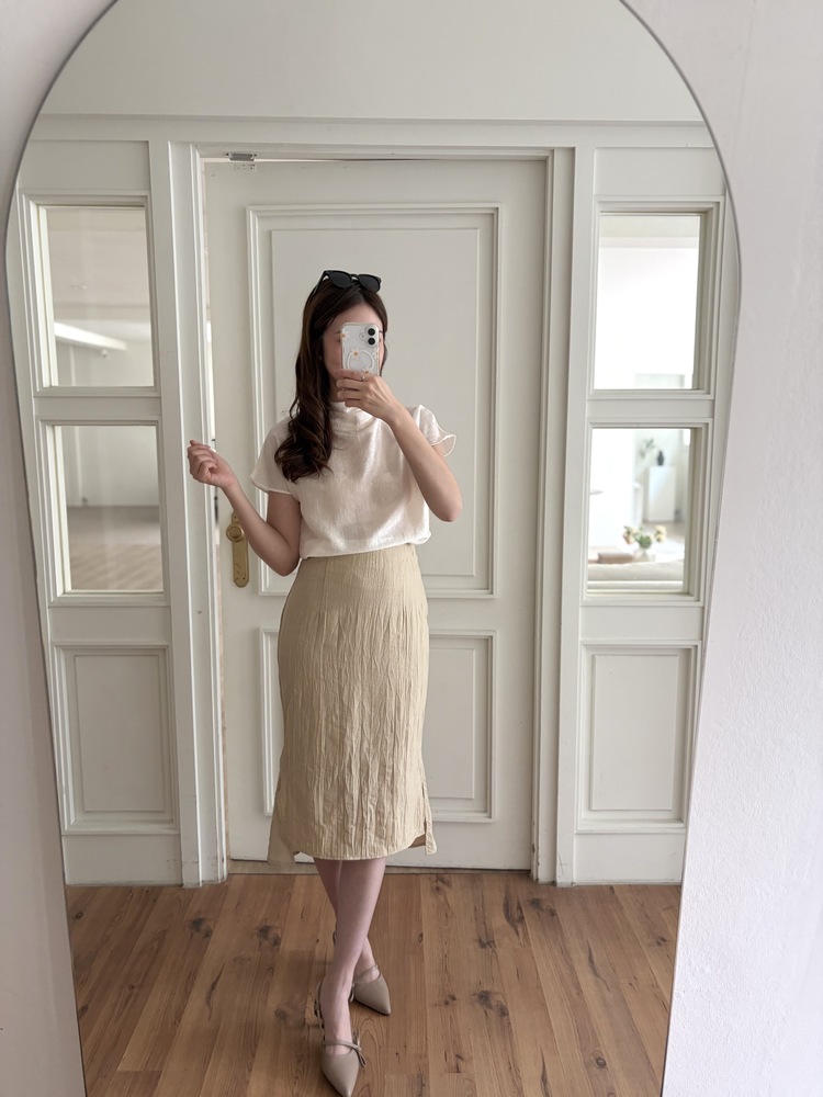 Odette Sheen Top (Ivory)