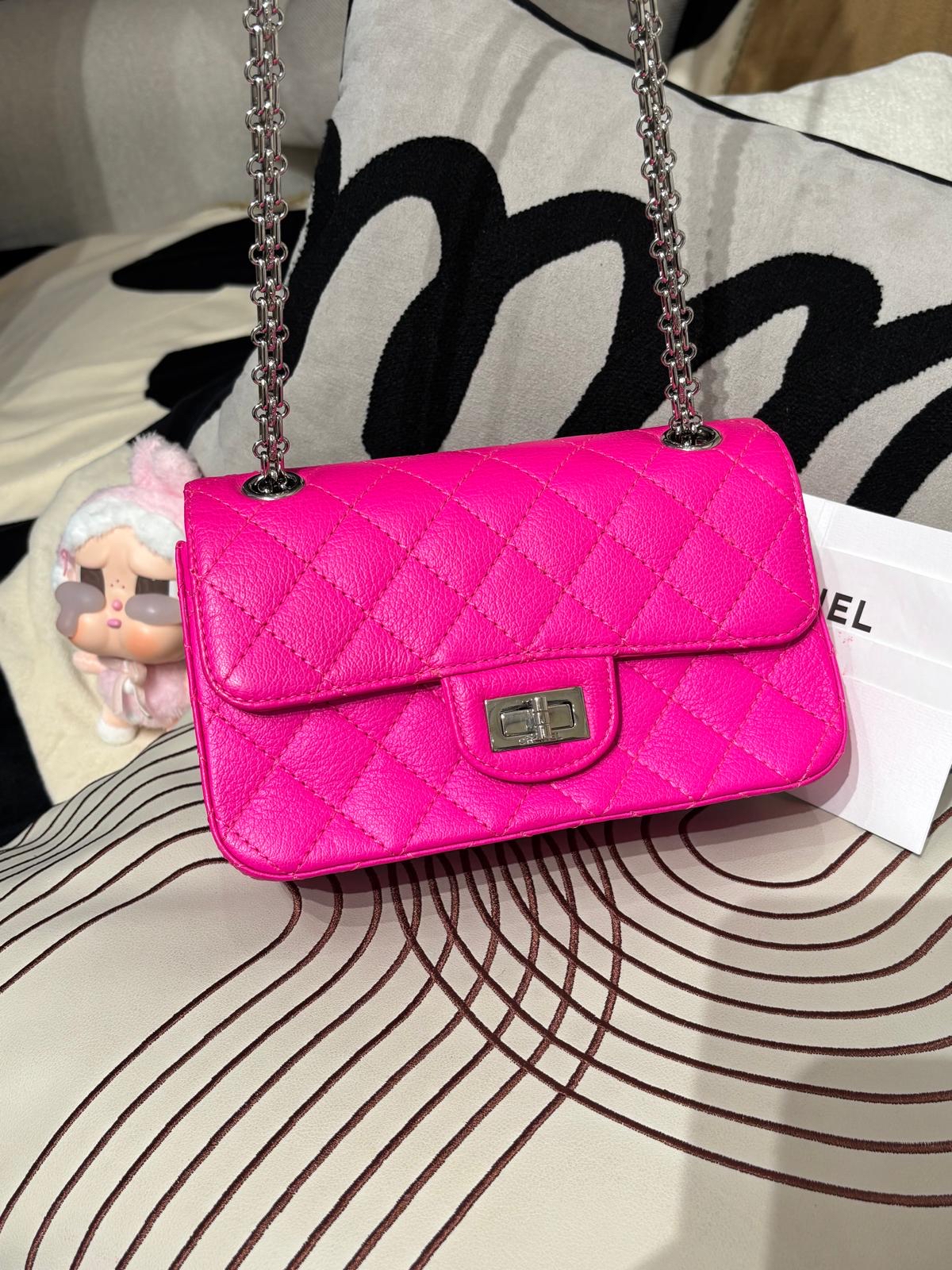 Chanel 2.55 mini calfskin 100%Authentic,98%new ✅收據✅28CARD✅dust bag✅box 