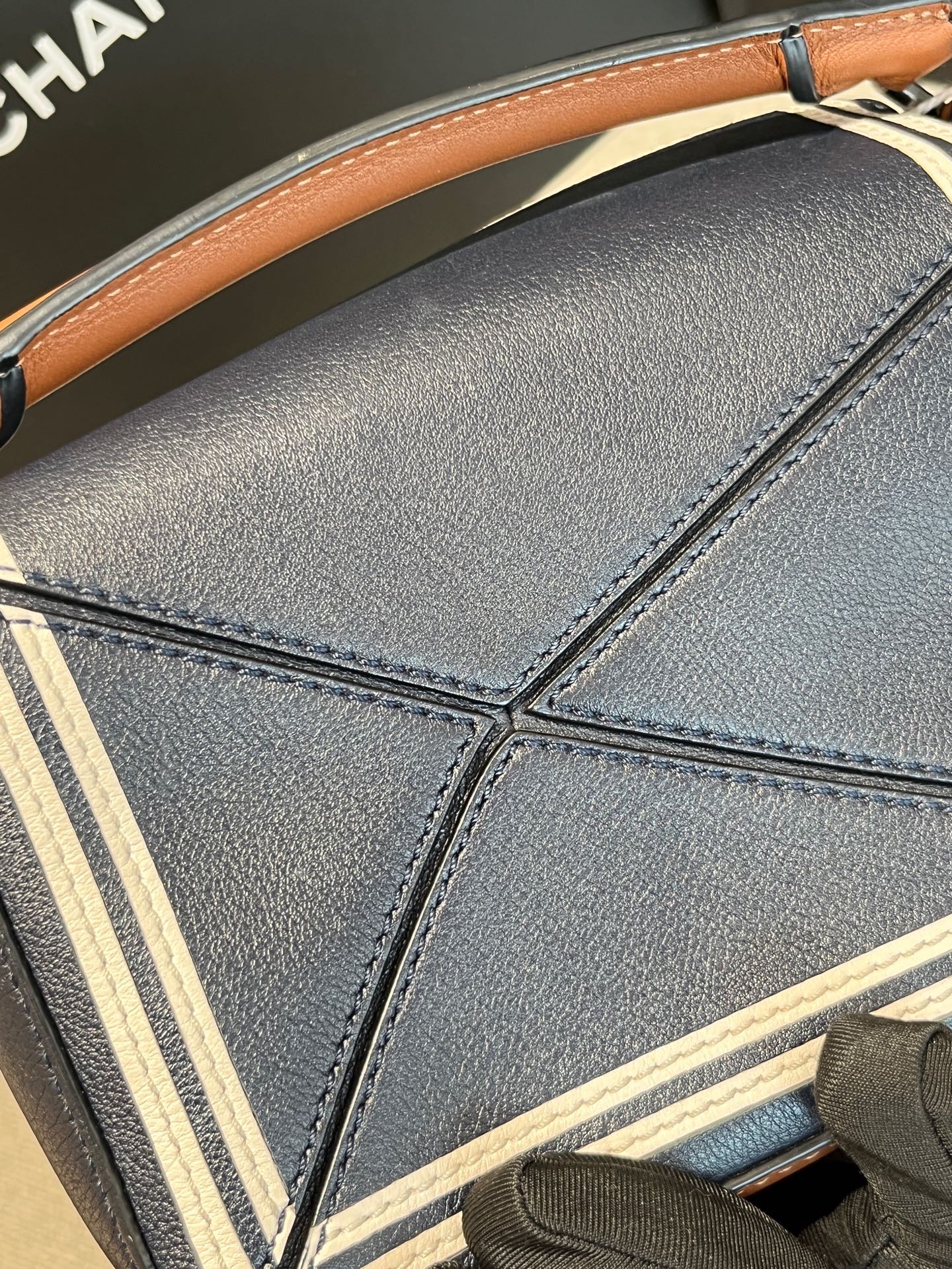 【預訂貨品】Loewe 海軍風三拼色 minipuzzle