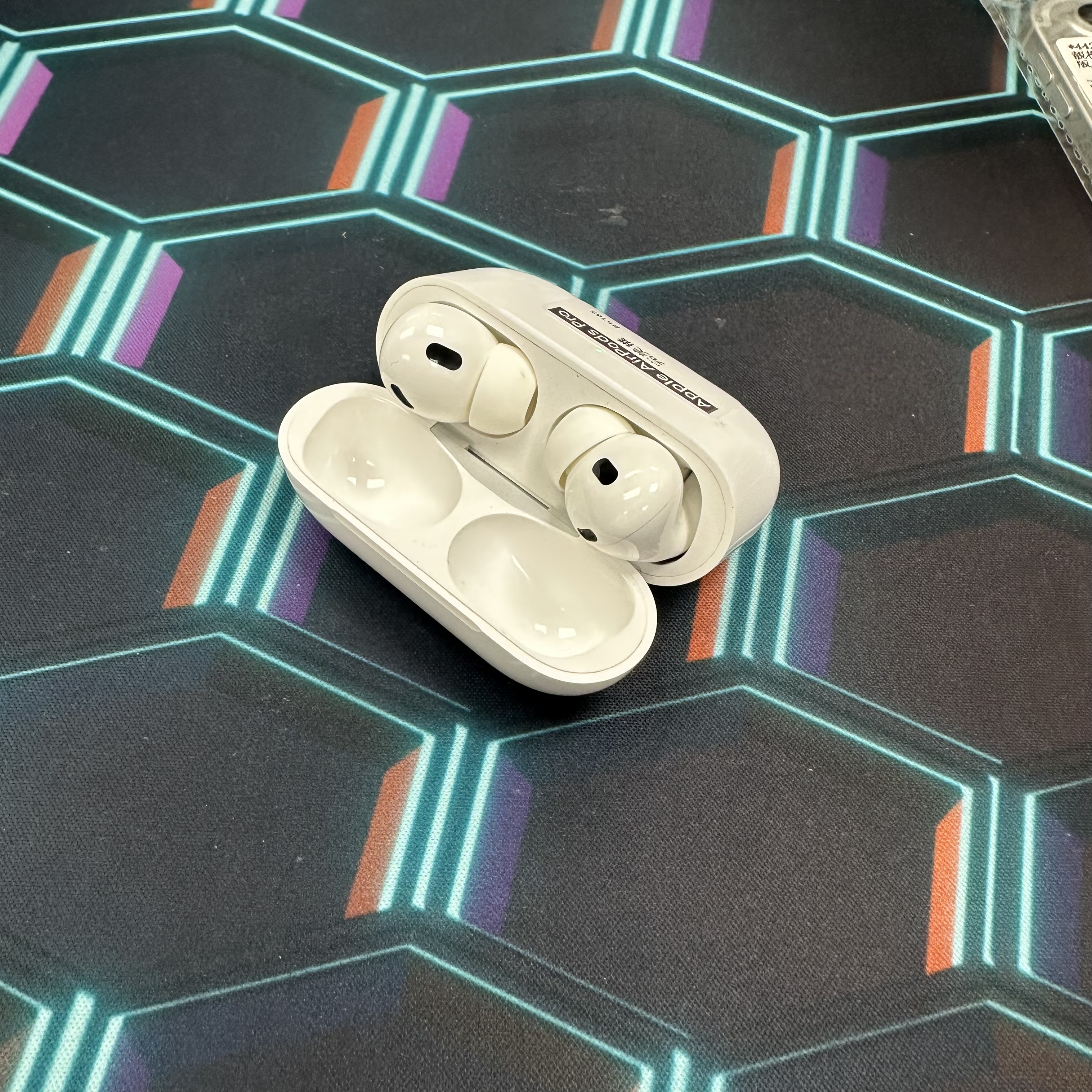 *5165 Apple AirPods Pro