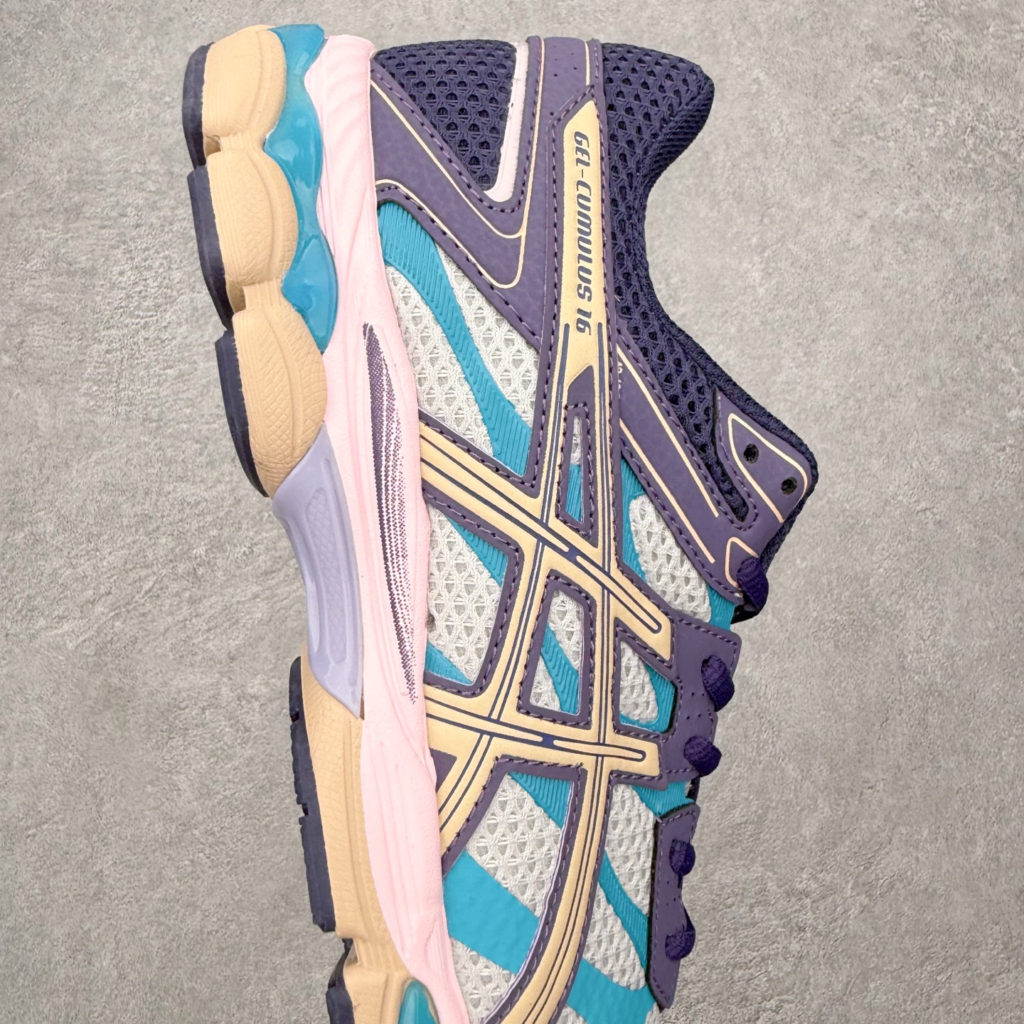 Asics Gel-Cumulus 16