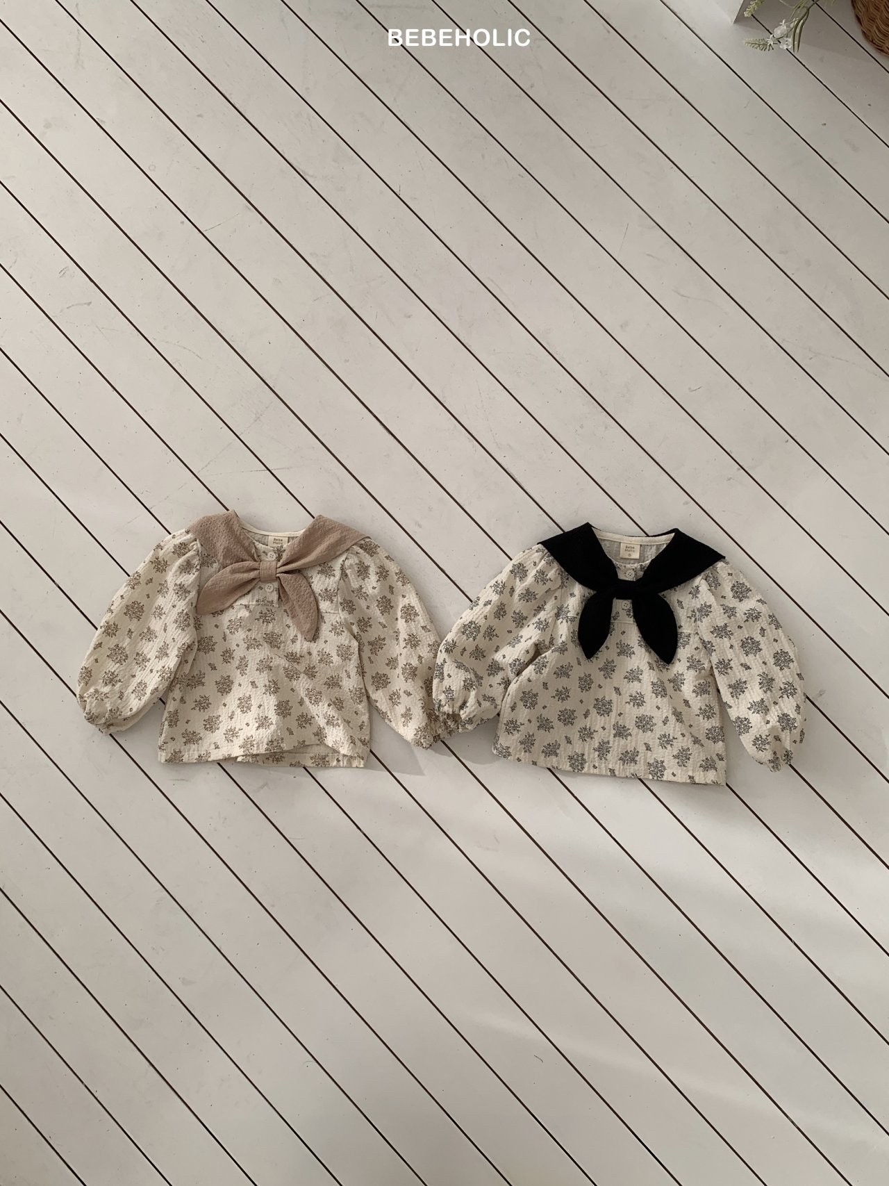 🌸預訂 韓國直送🌸🇰🇷BEBEHOLIC兩色花卉圖案領巾長袖上衣