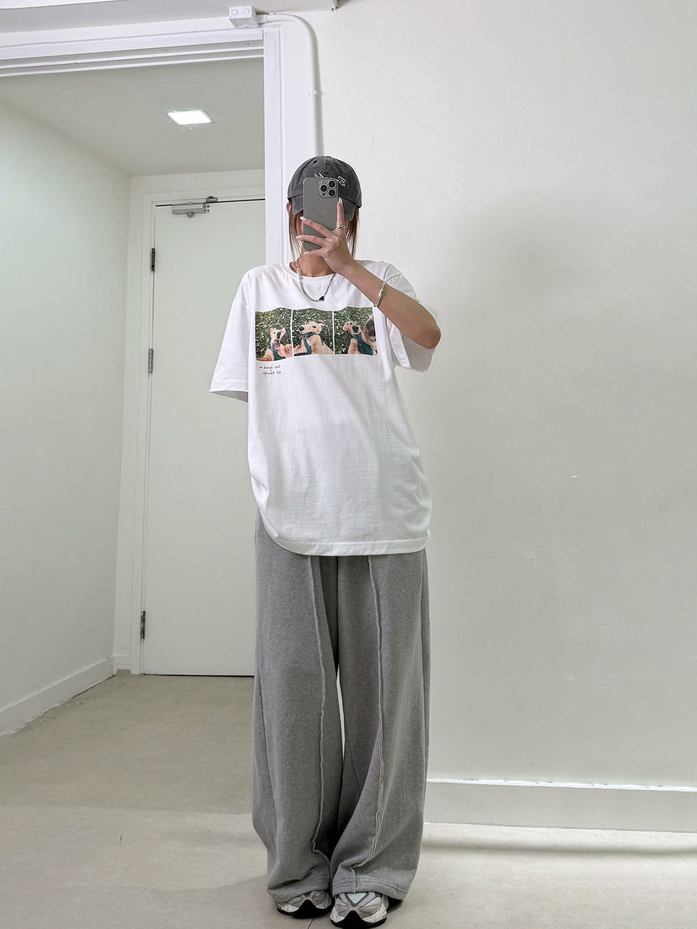 𝐂𝐮𝐭𝐞 𝐝𝐨𝐠 𝐩𝐮𝐳𝐳𝐥𝐞 𝐨𝐯𝐞𝐫𝐬𝐢𝐳𝐞𝐝 𝐭-𝐬𝐡𝐢𝐫𝐭