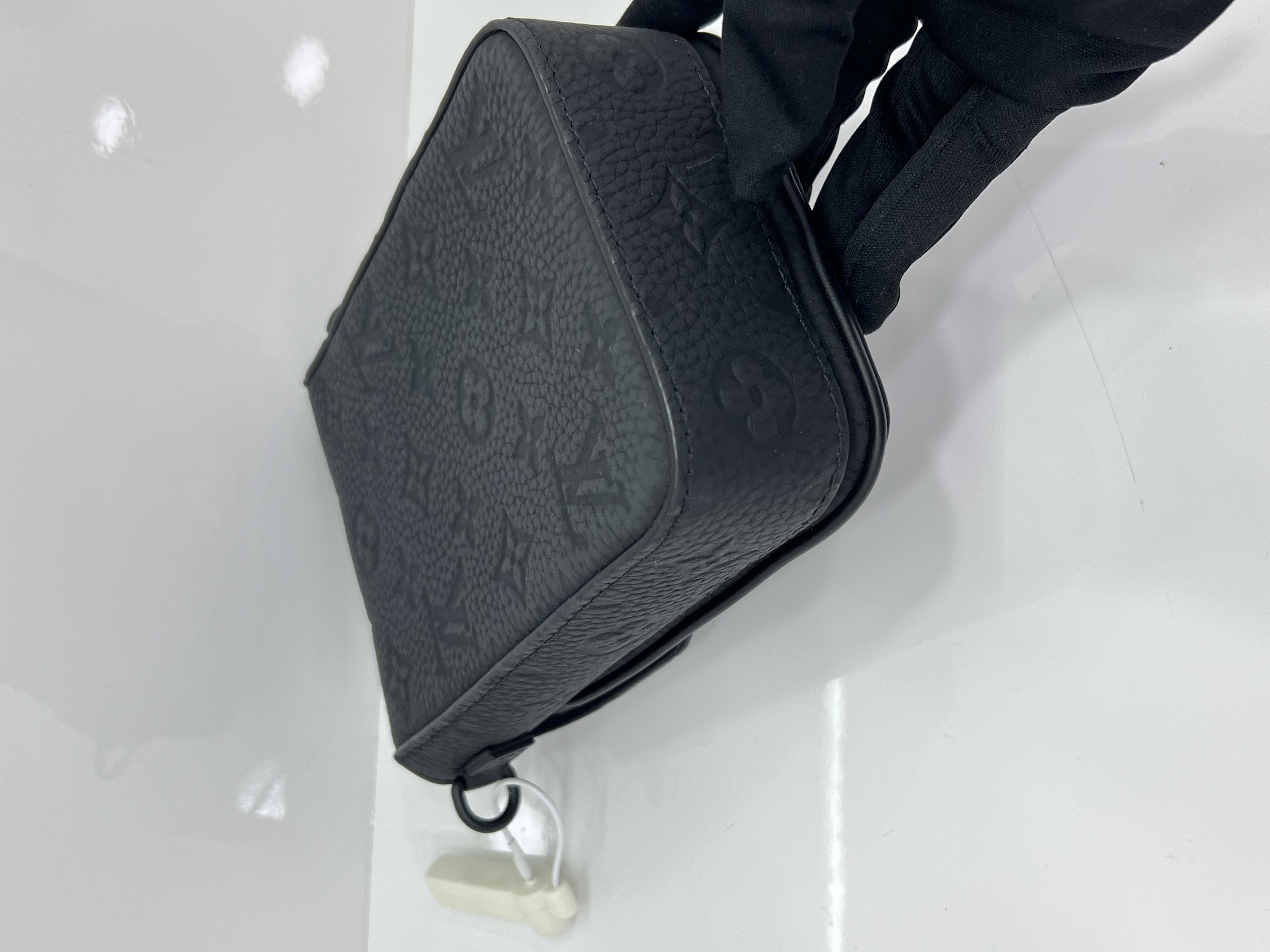 直播貨品 |  [1個-$100 2個-$300］EE26