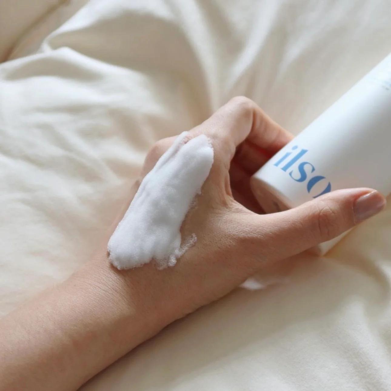 ilso 積雪草 X Ceramide 抗敏清黑頭泡泡潔面乳