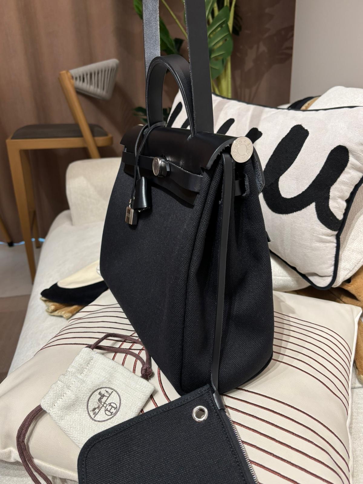 Hermes herbag 31 ,STAMP B 黑色銀扣  100%authentic,99%new ✅ Key lock ✅dust bag ✅box