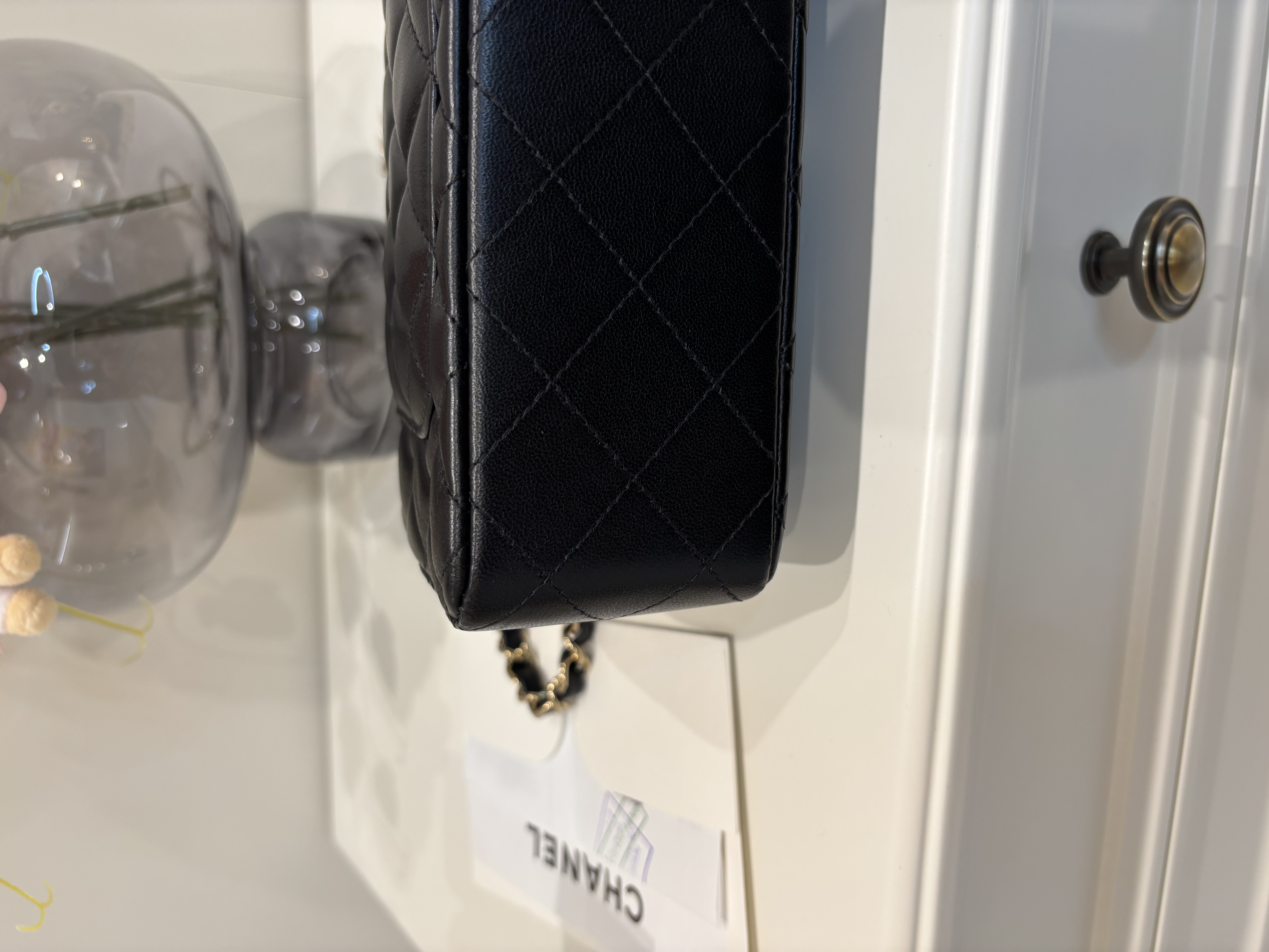 Chanel mini flap bag A69900 20cm classic flap 100%Authentic, 98%New ✅專門店收據✅晶片✅塵袋✅盒 