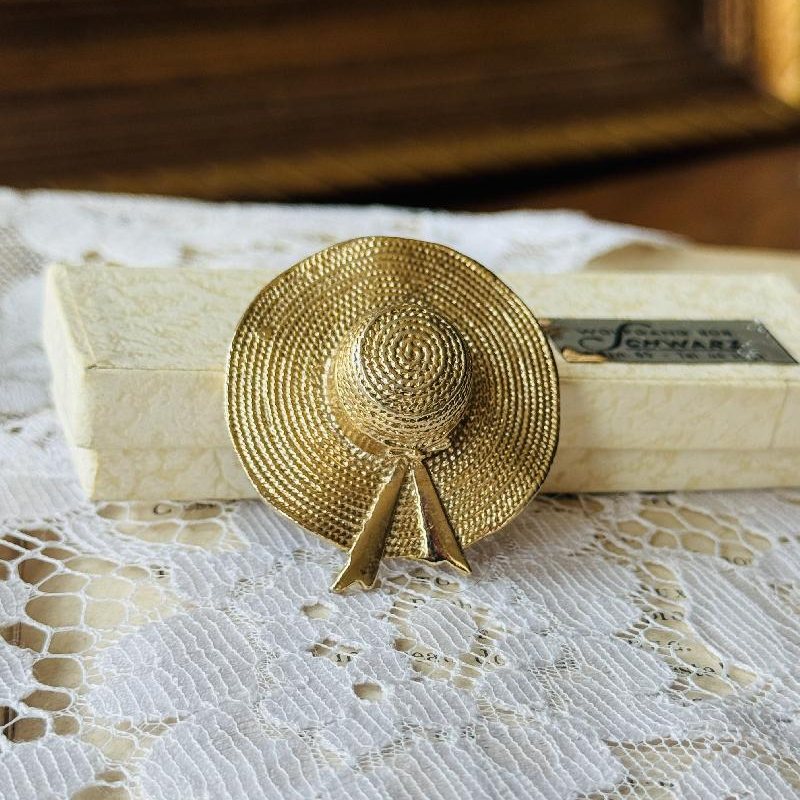 Vintage 1990s Signed Michele Lynn Summer Straw Hat Gold Plated Brooch(MT2350)