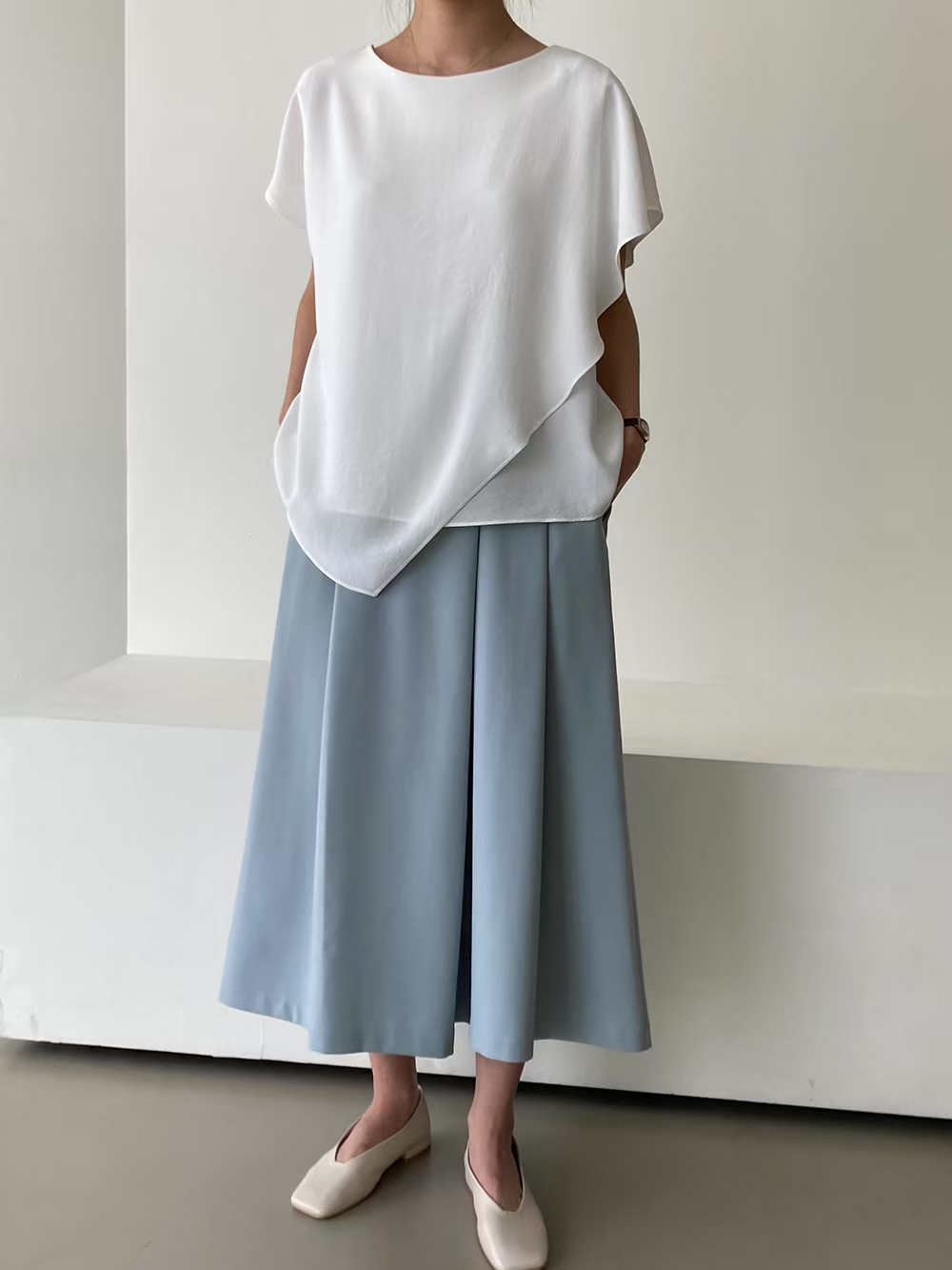 Asymmetrical Draped High-Waisted Wide-Leg Skirt Pants‖ 不对称垂褶高腰阔腿裙裤 KR0474371
