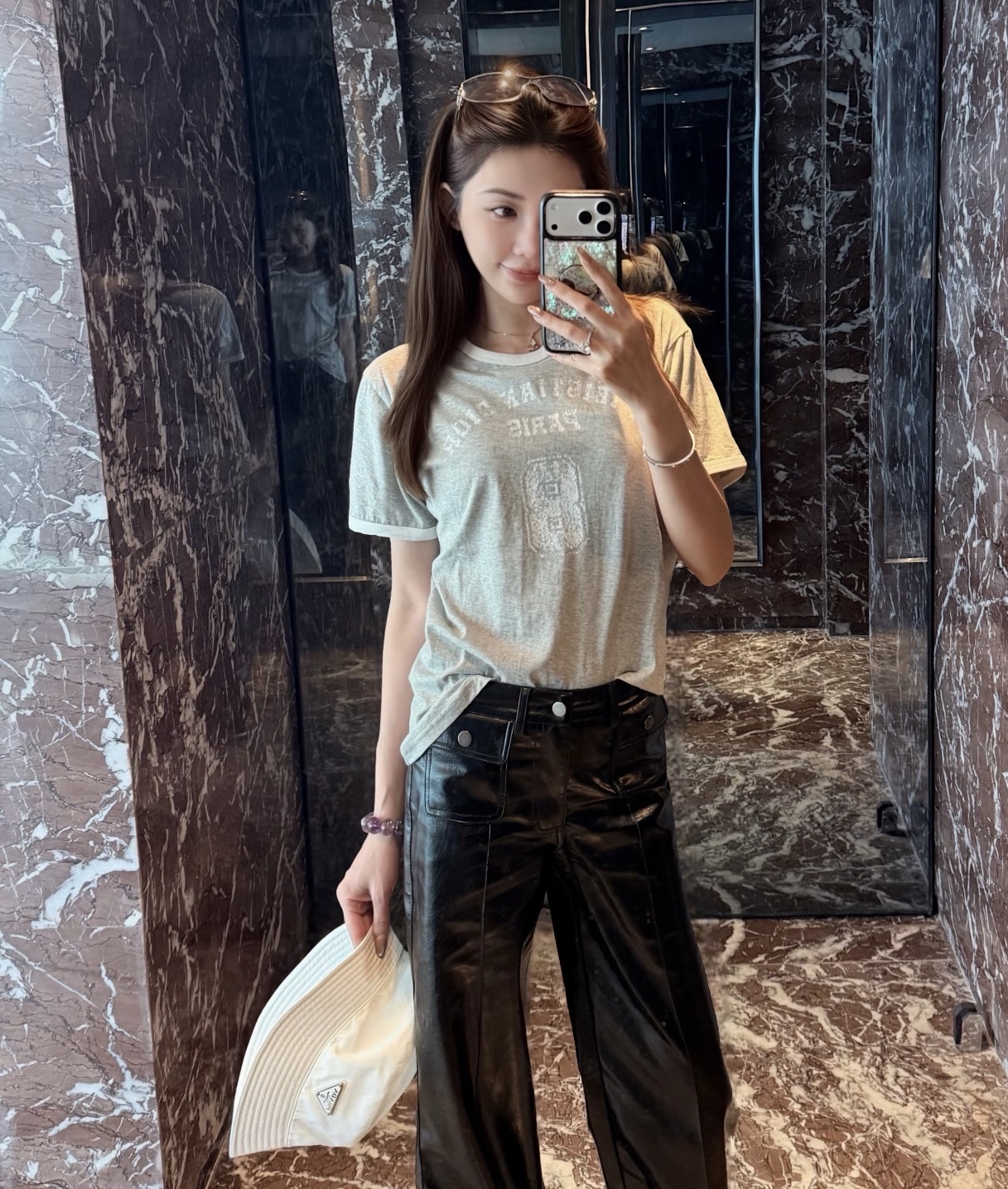 Dior 新款 灰色 logo tee Size S/M