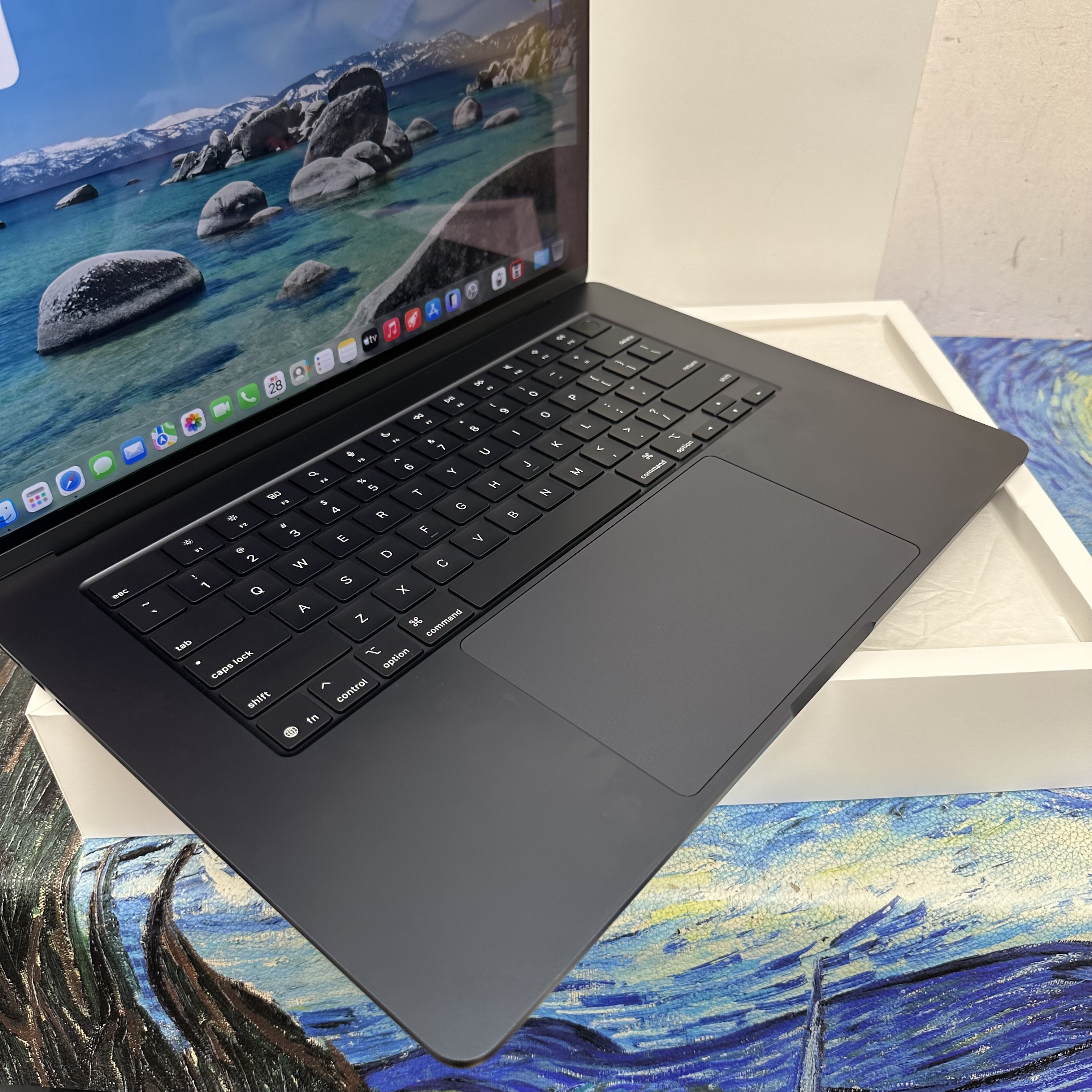 #5896 全新質素APPLE  MacBook Air M4 2025 M4 CPU/ 16GB Ram/256GB SSD/10核心GPU/Liquid Retina Mon/15吋/午夜藍色/Gaming Laptop / Notebook / 超強續航能力/文書機 / 畫圖 / 剪片 / Movie / Netflix