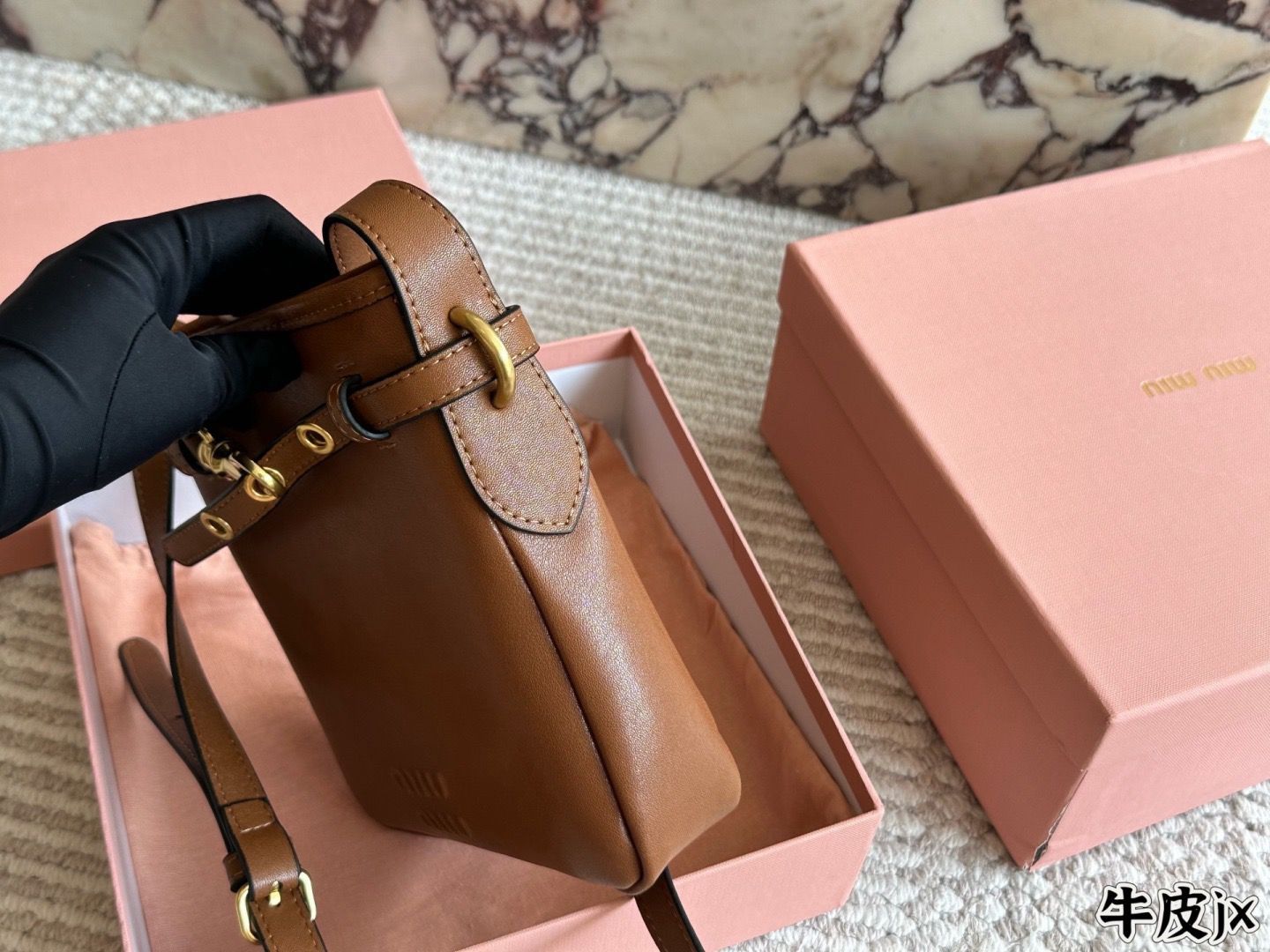 $499件原單*全皮 Miumiu mini水桶
