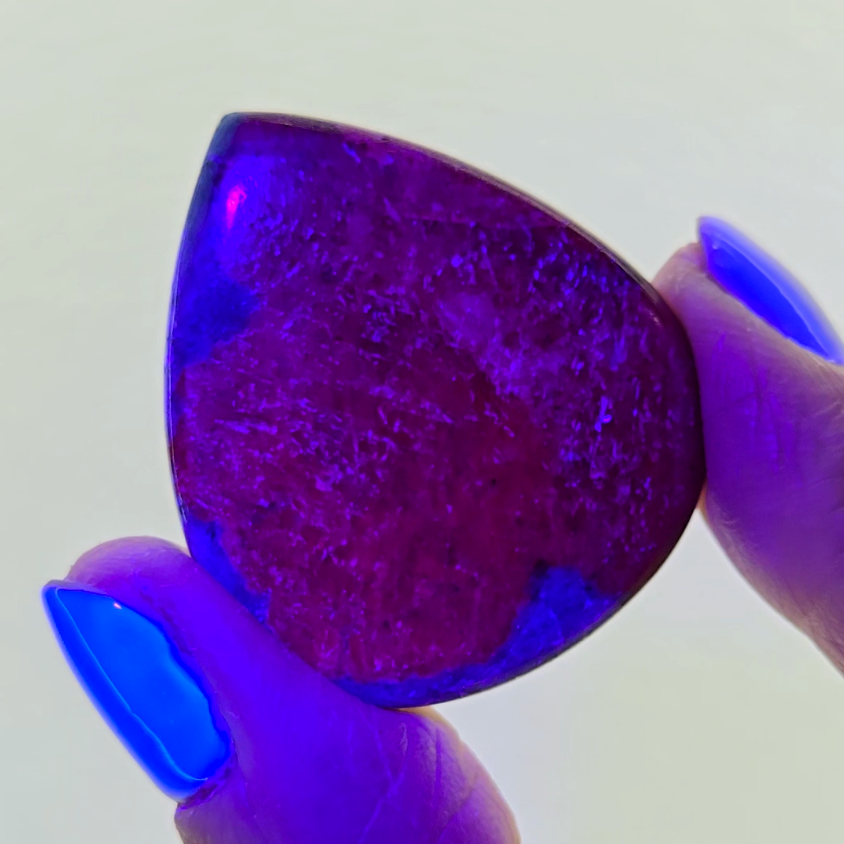 Ruby in zoisite teardrop cabochon with strong UV - RBY124