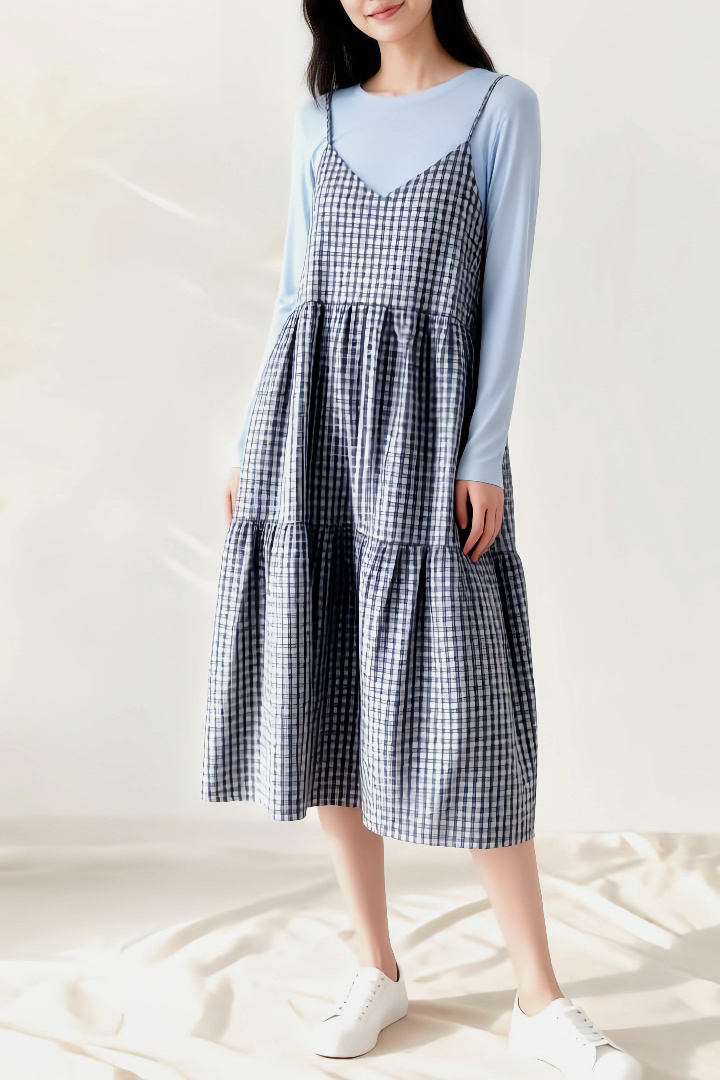  复古格子拼接宽松吊带裙+内搭