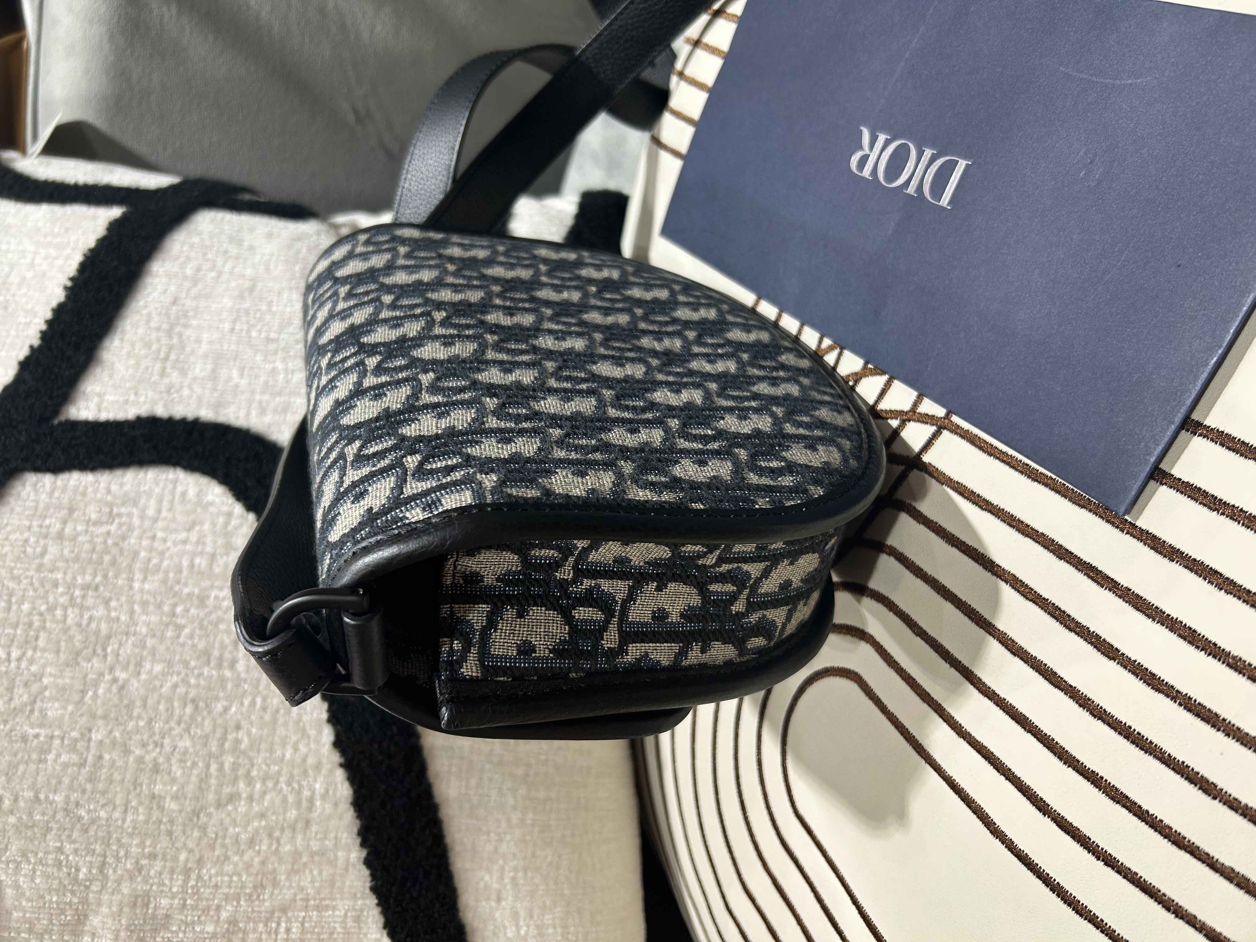 Dior Gallop Pouch Do Jacqurad Crossbody Bag 100%Authentic, 98%New ✅專門店收據✅Dust bag