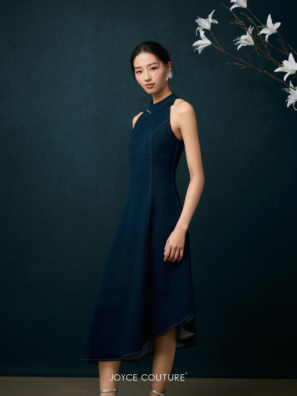 Cut in修身胸垫连身裙 D0098