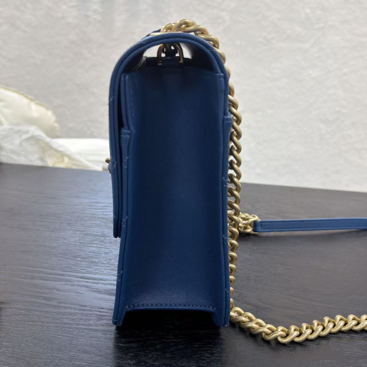 Chanel 山羊皮藍色金扣  罕有藍色中古風