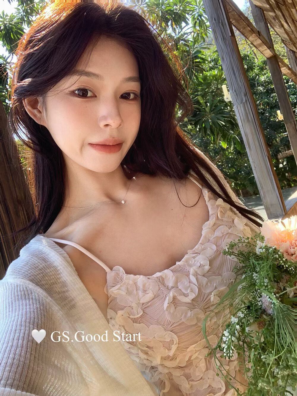 1760 GS START"ROSY PETAL TOP"