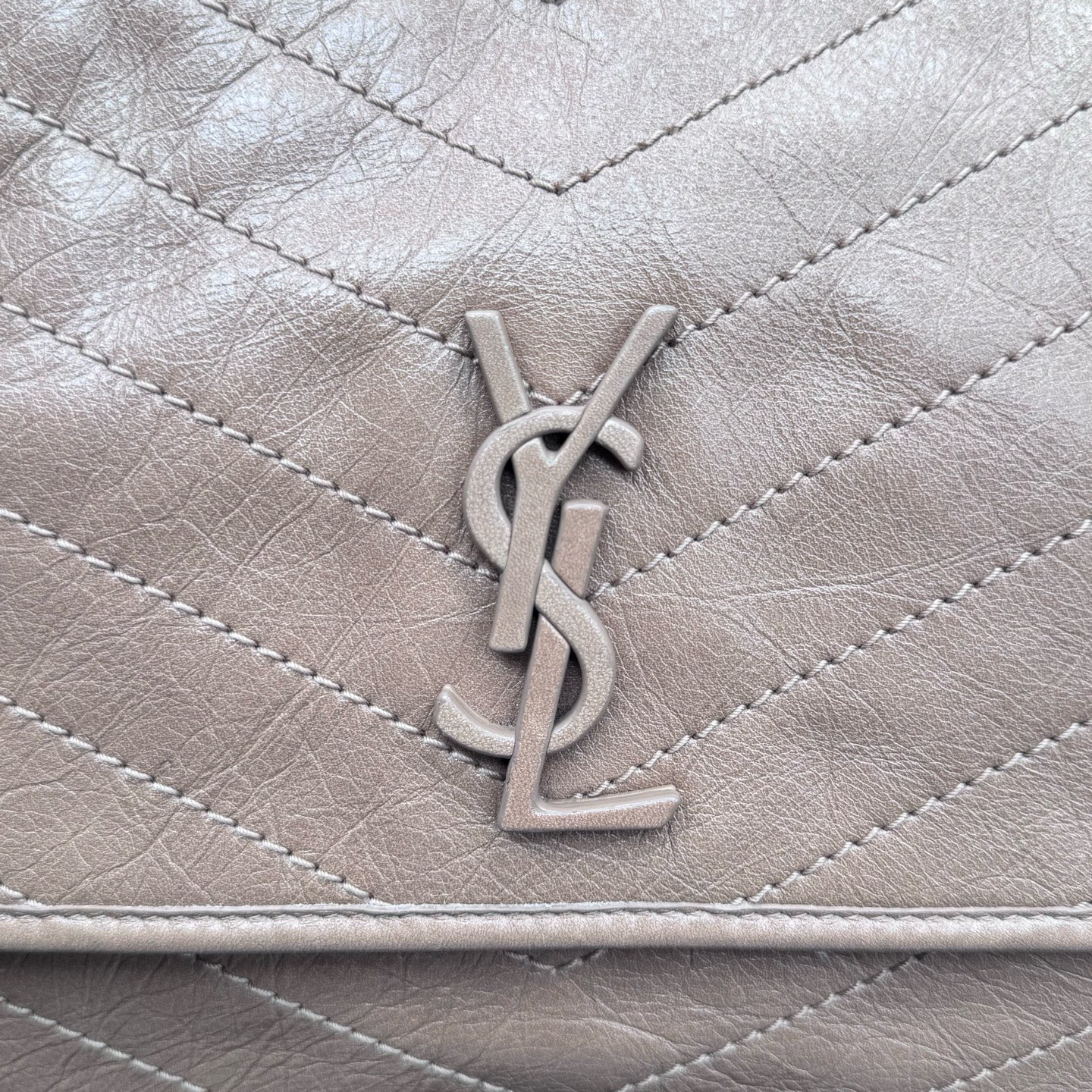 Pre-Owned YSL Niki / Product Code: Y08242