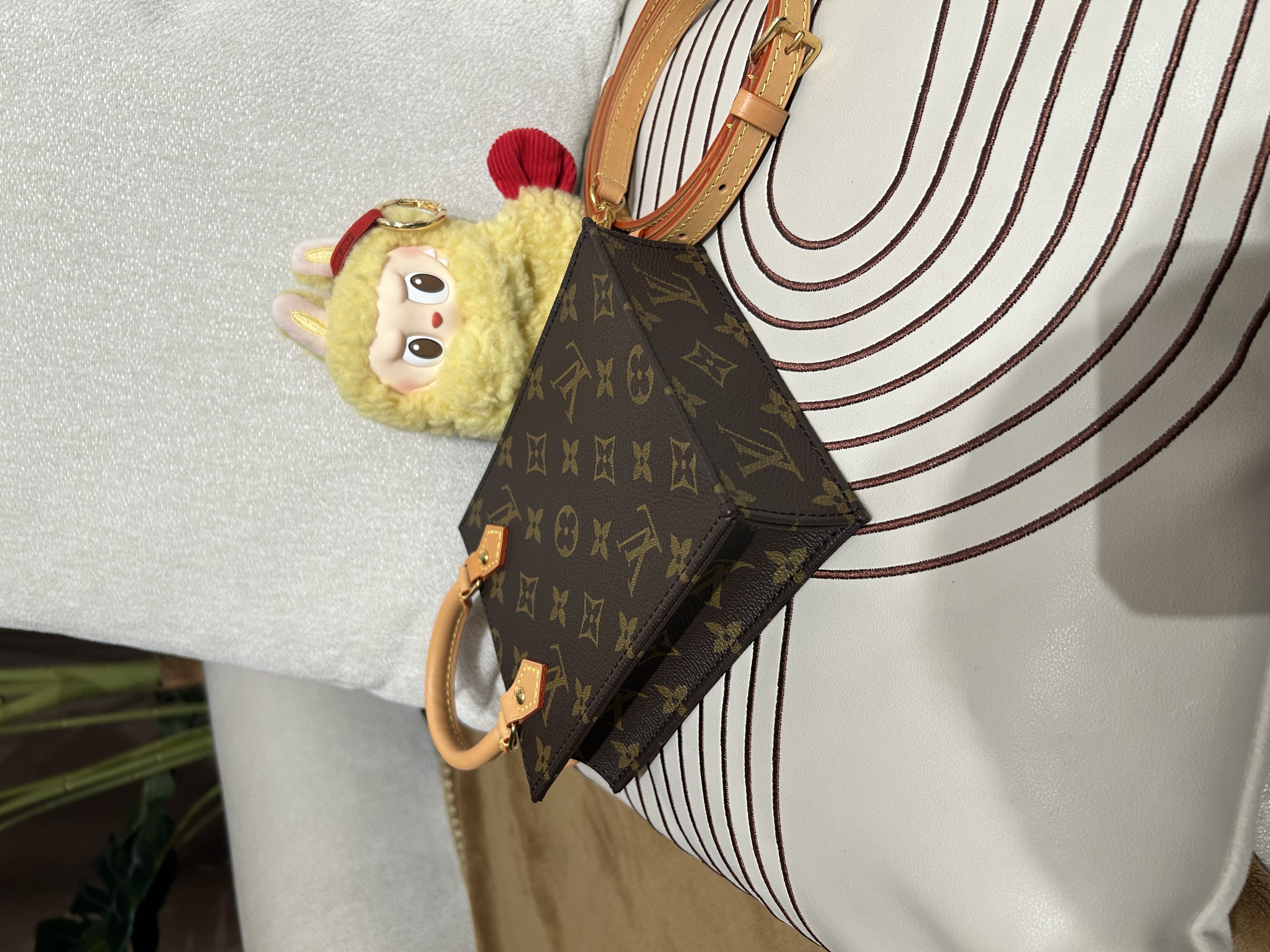 LV Petit Sac Plat Monogram M69442 100%Authentic, 99%New ✅NFC✅Dust bag✅Box