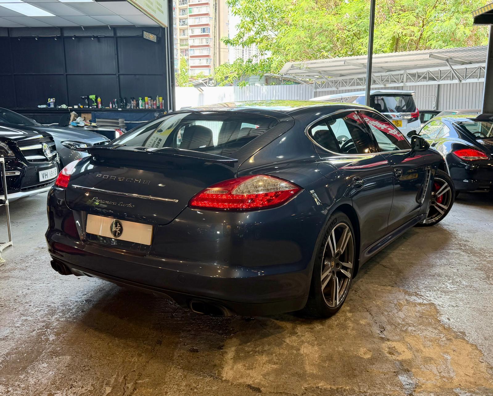 Porsche Panamera Turbo 2009