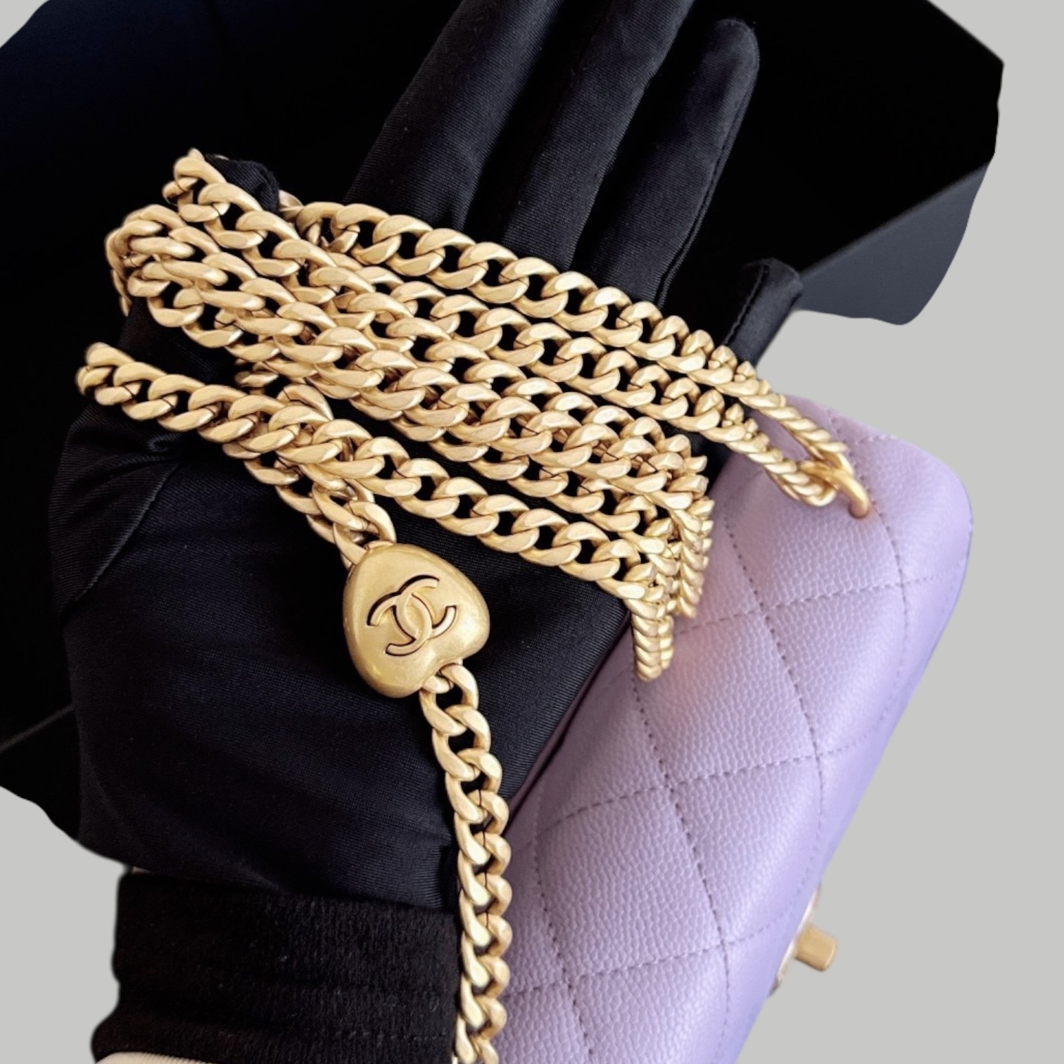 Chanel Caviar 紫色荔枝皮心形調節扣