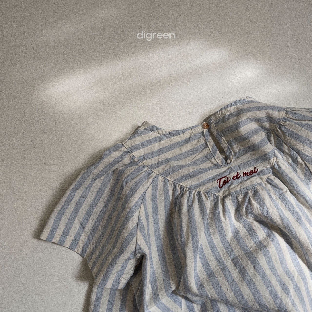 Digreen ｜stripe Blouse （Blue M 90-100)