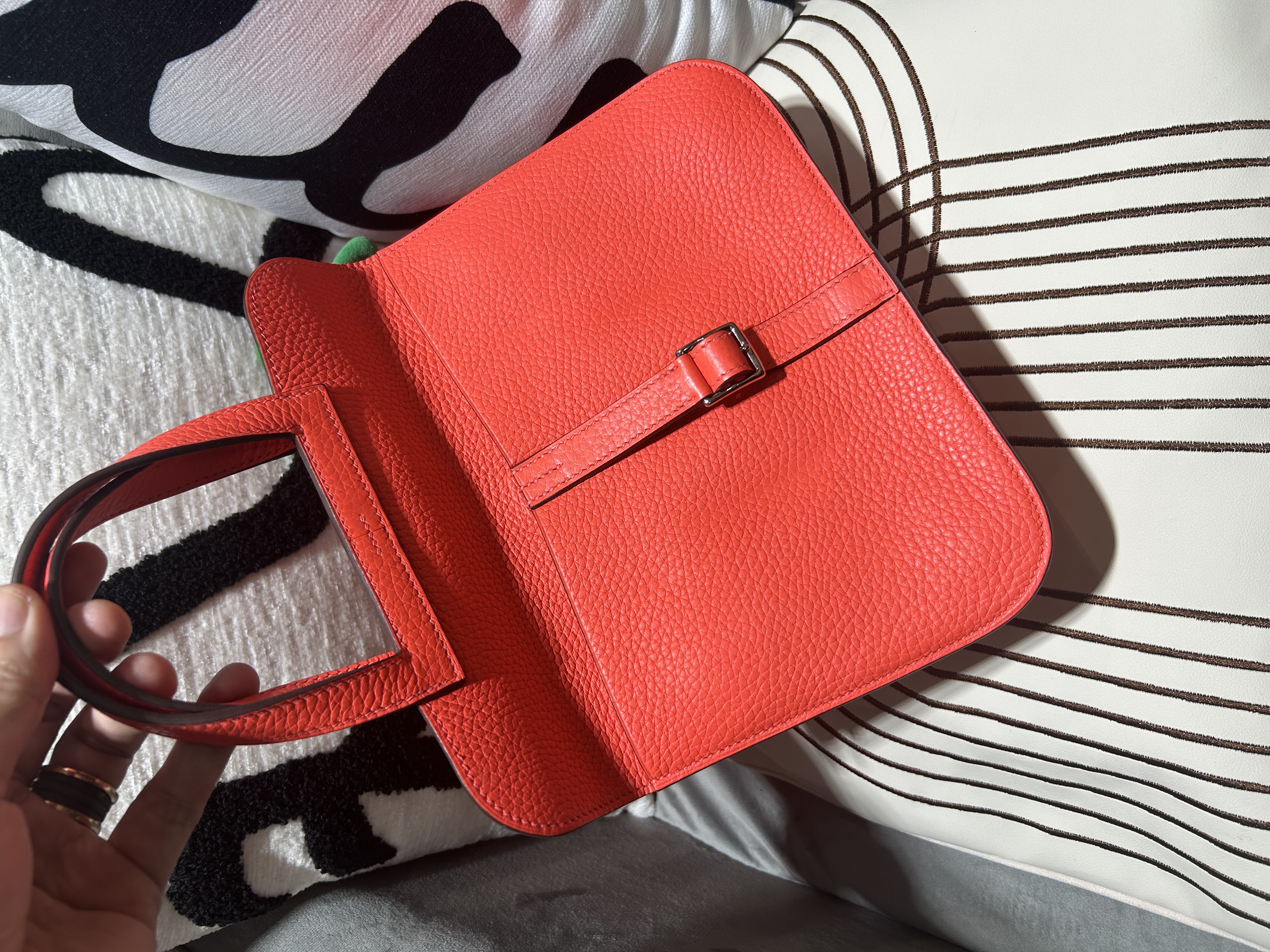 Hermes Halzan 25 Stamp Y 100% Authentic, 99%New ✅專門店收據✅Dust bag