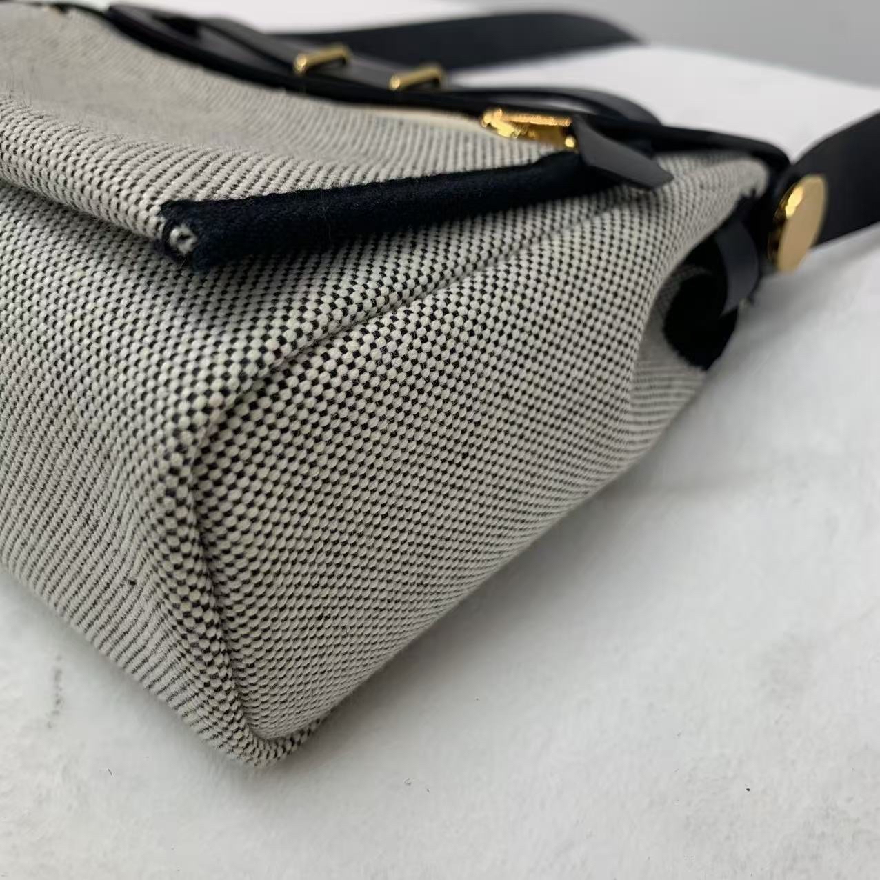Hermes/愛馬仕herbag Mini 斜挎包 黑白熊貓拼色 帆布拼牛皮 經典男女同款通勤包 K刻