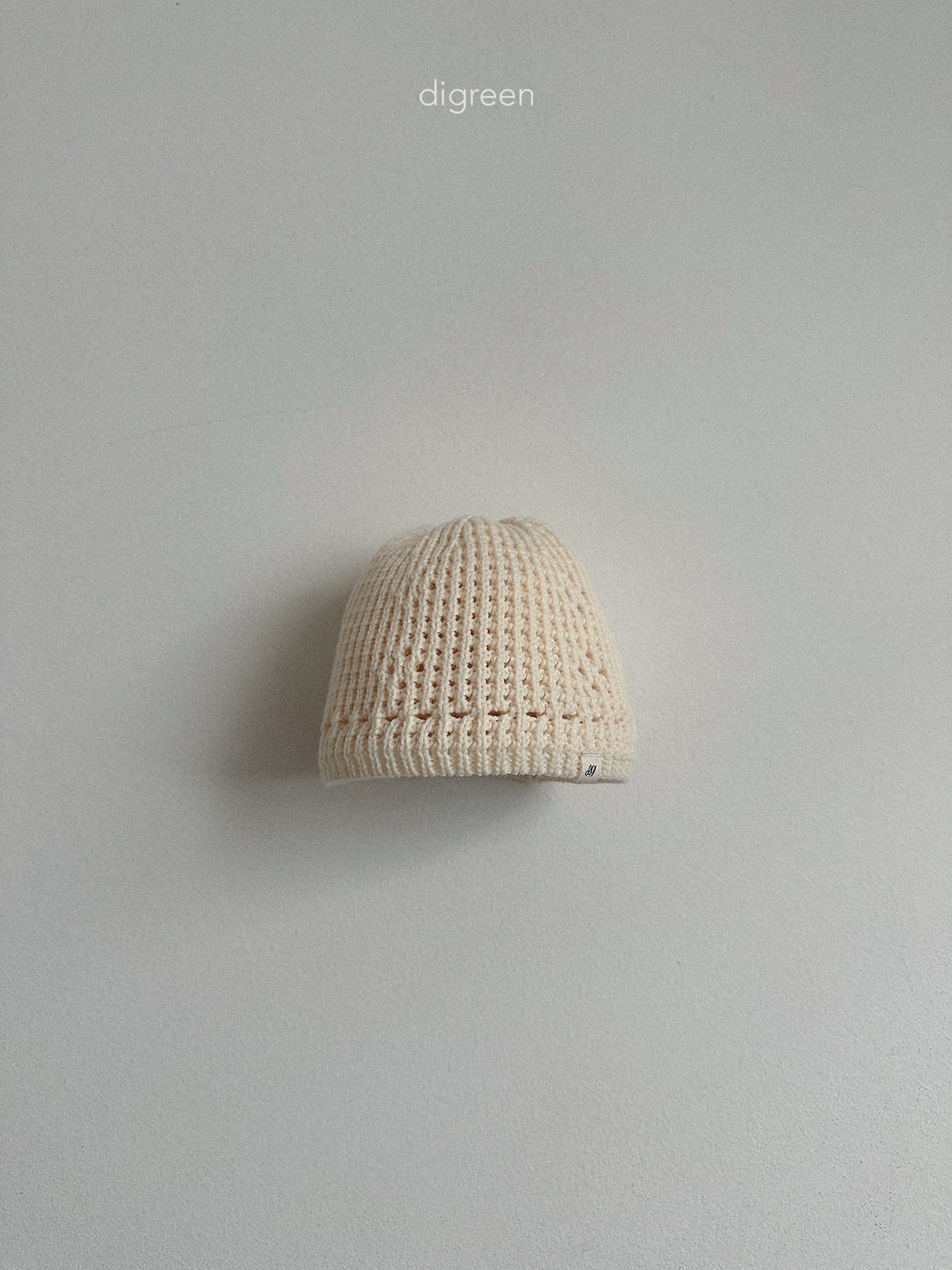 Digreen | eyelet beanie 