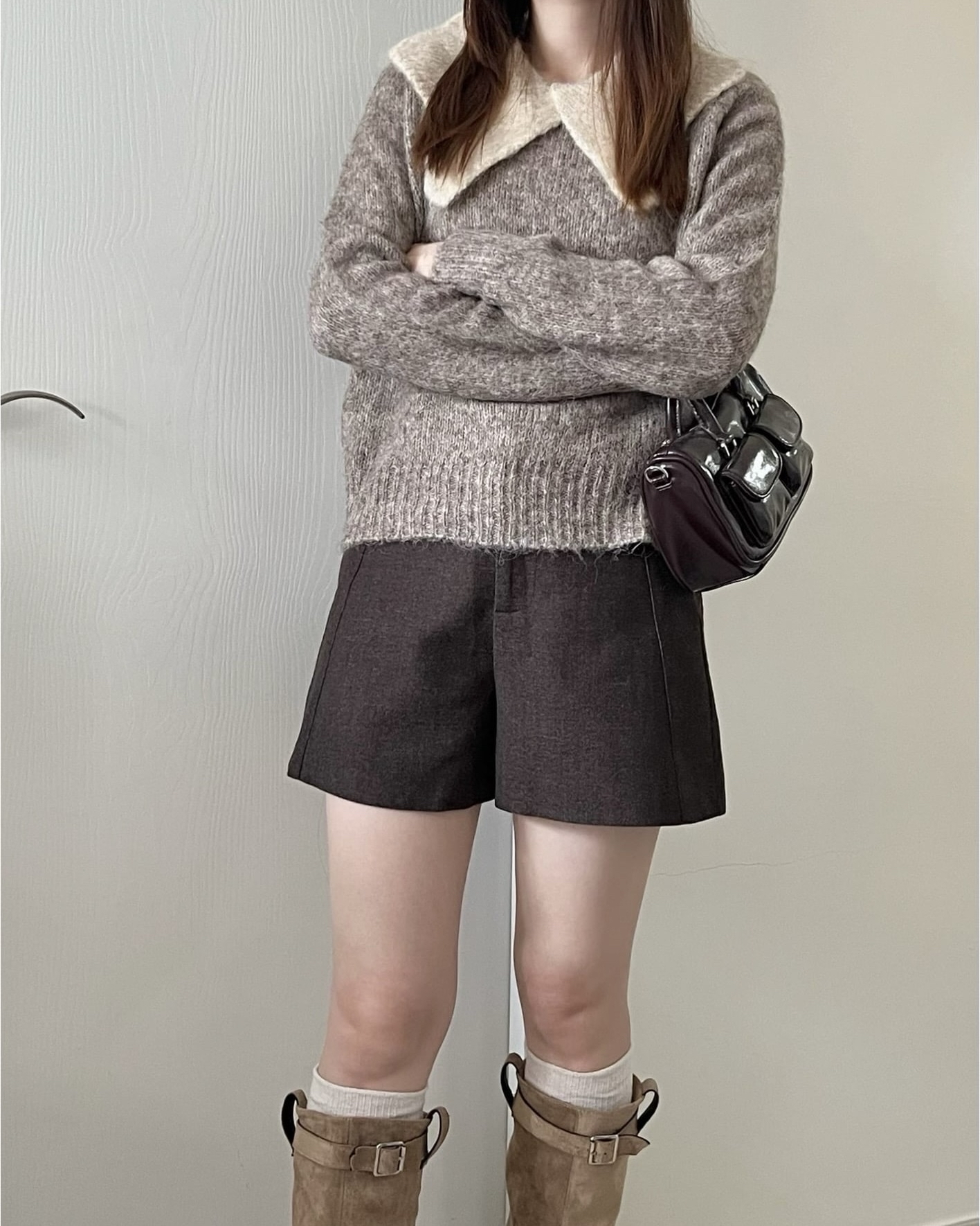 大蝴蝶領口混色毛衣 現貨