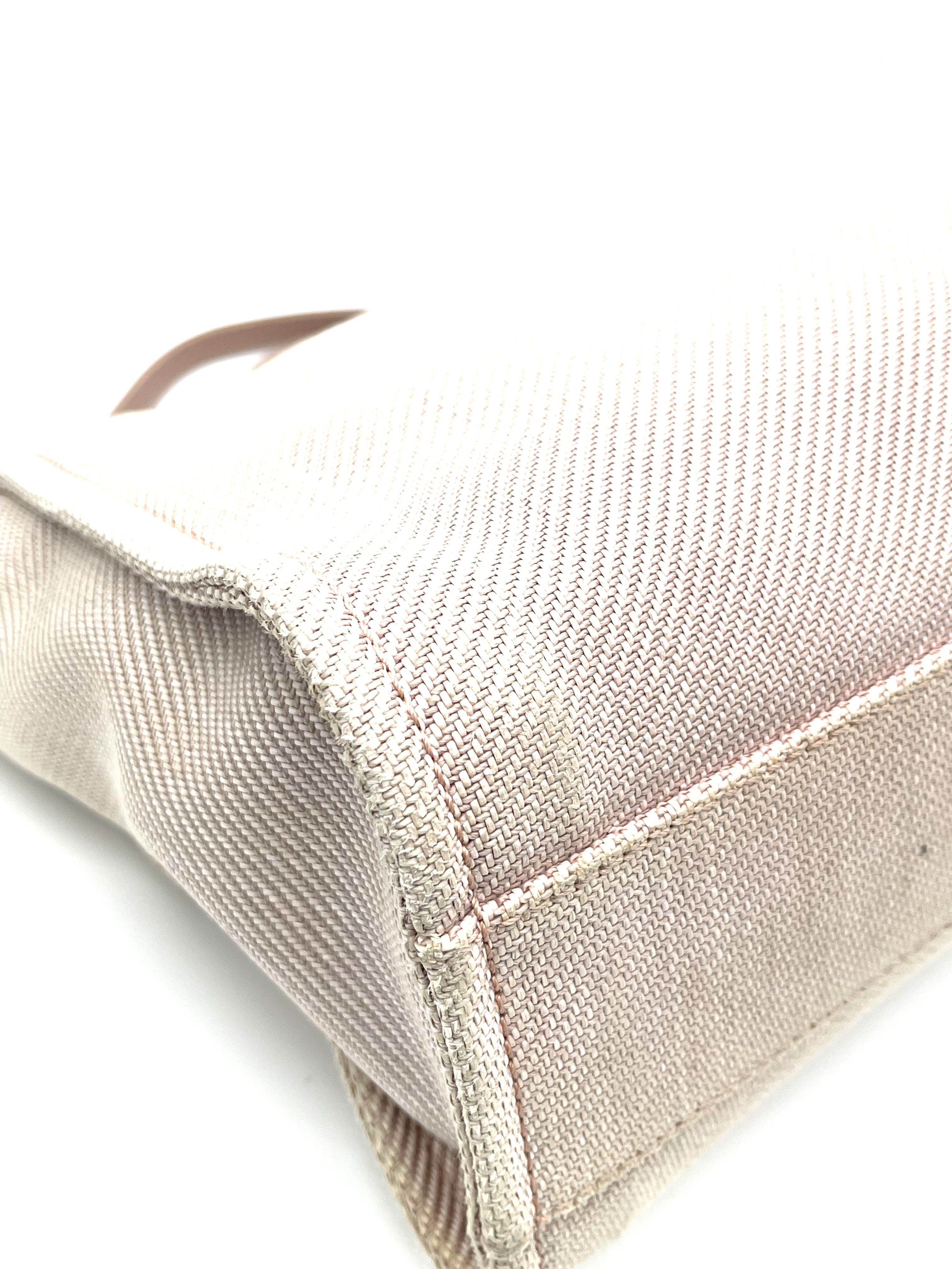 Pre-owned Chanel Deauville Tote / Product Code: 26040306