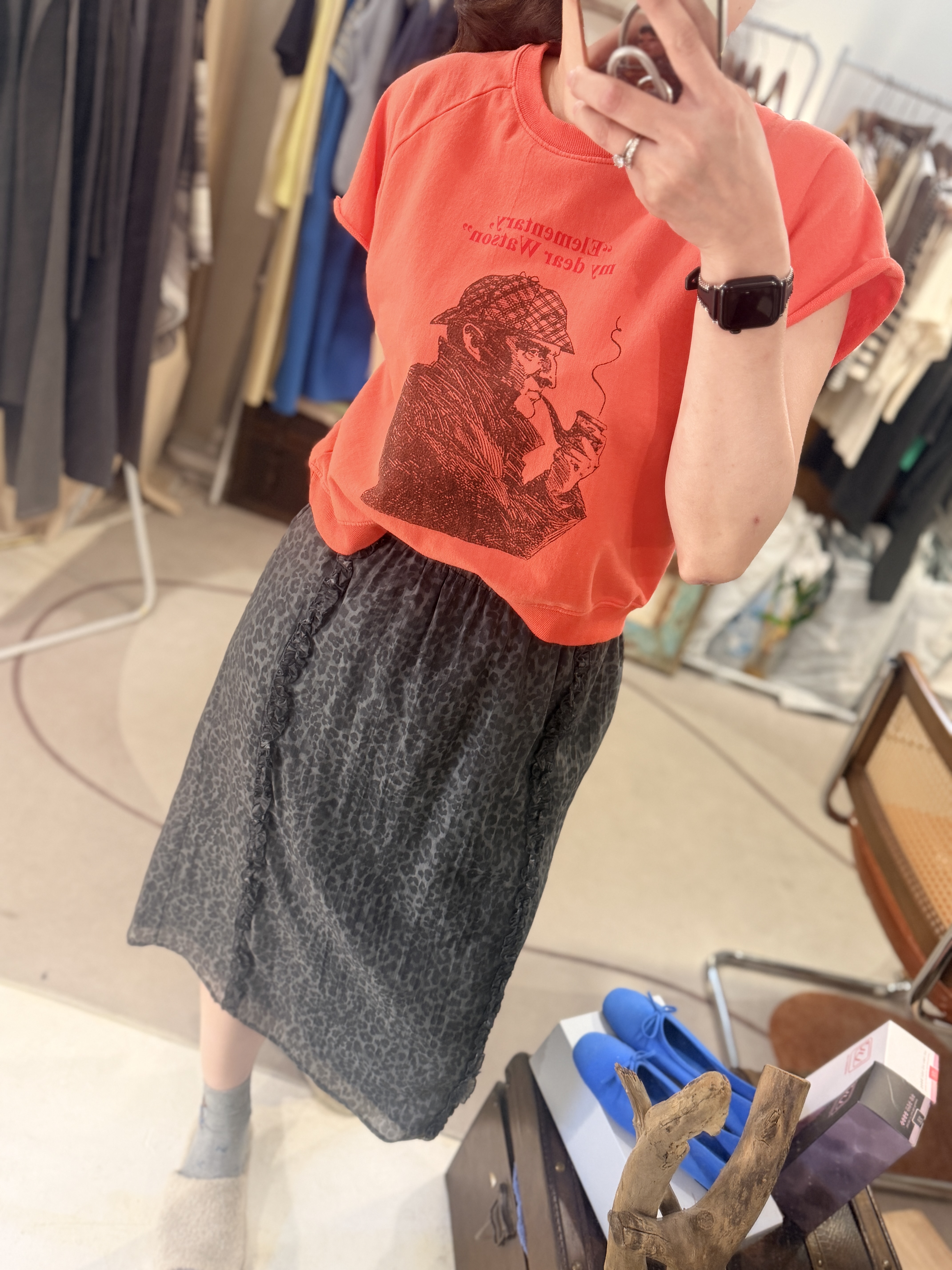 A man printed sweater