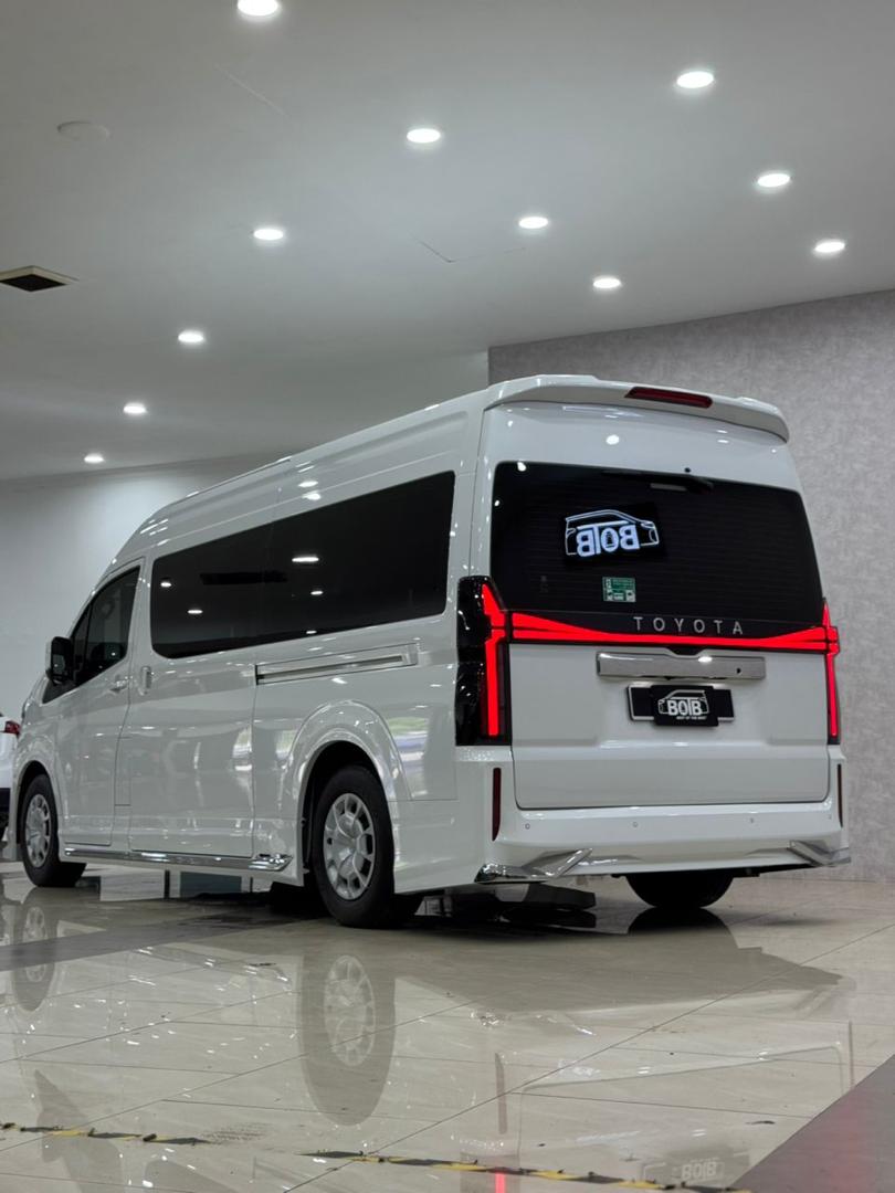 HIACE PREMIUM DIAMOND BODYKIT / H300-BDK-1011-MY