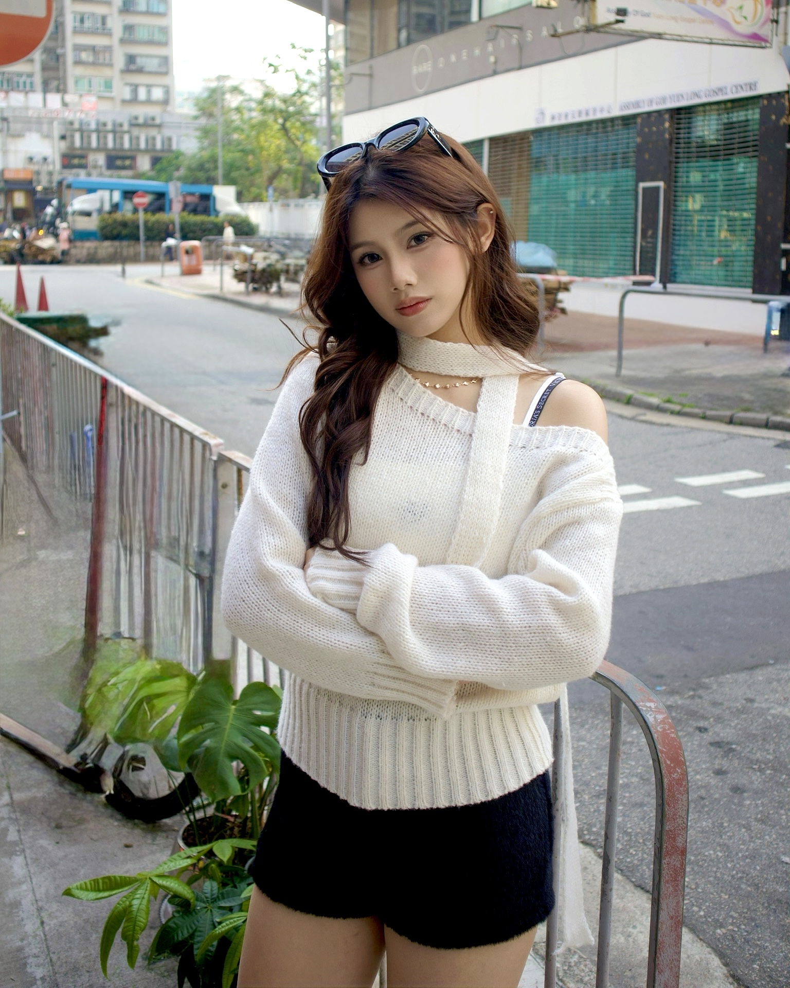 東大門短款針織毛衣+掛頸巾