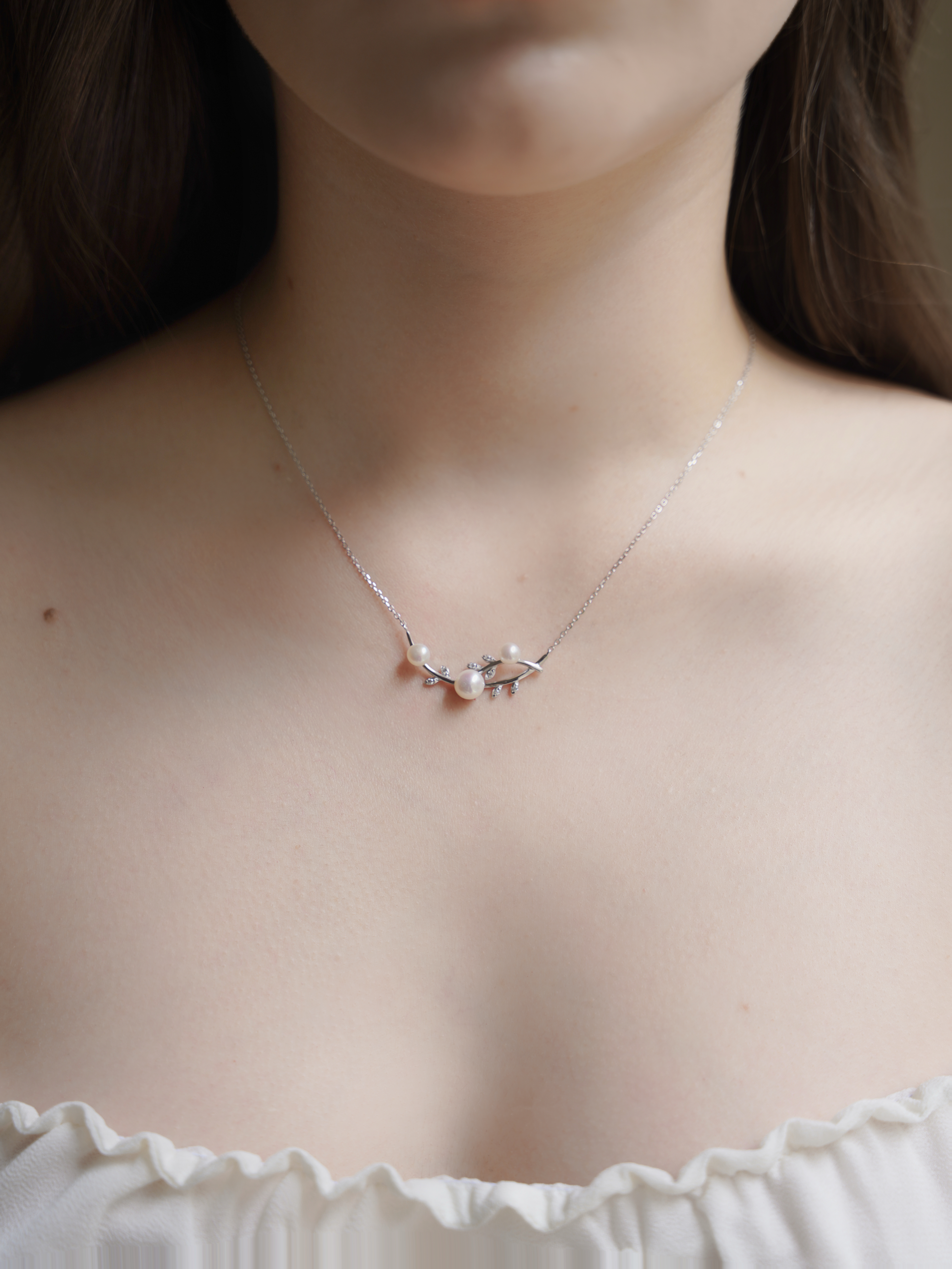 靜枝三珠頸鏈 Silent Branch Triple Pearl Necklace