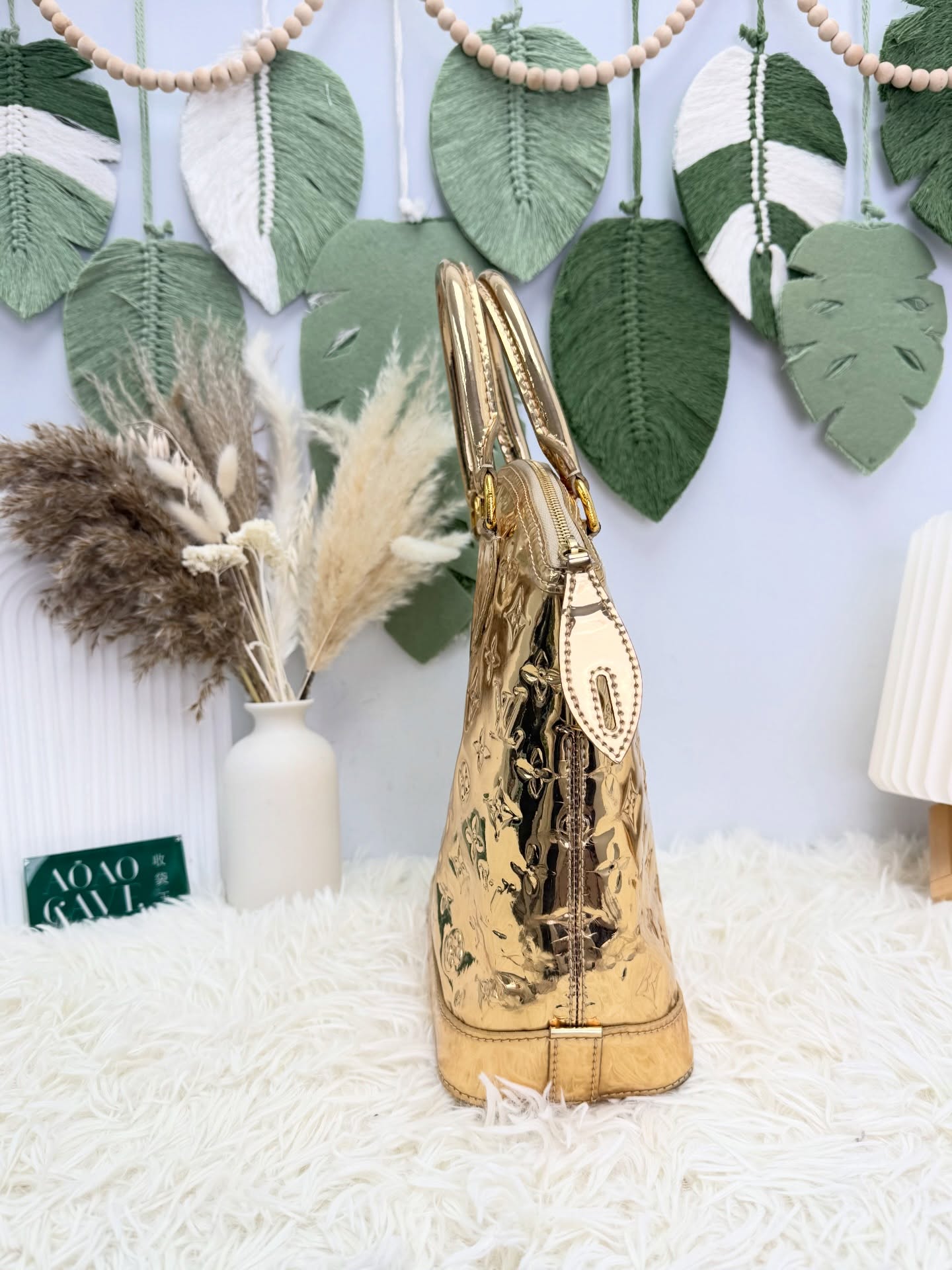 LV👜 PRE OWNED 🛍️金色漆皮手提包💛💫